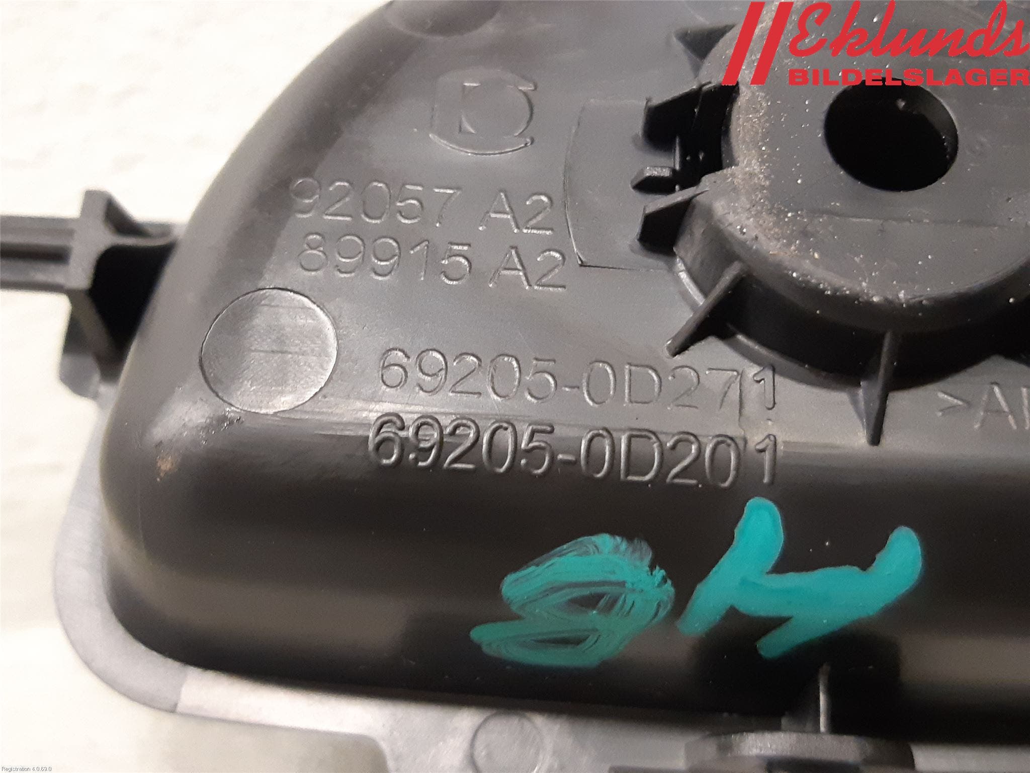 Toyota YARIS XP130 15-20 Dörrhandtag Inre Hö