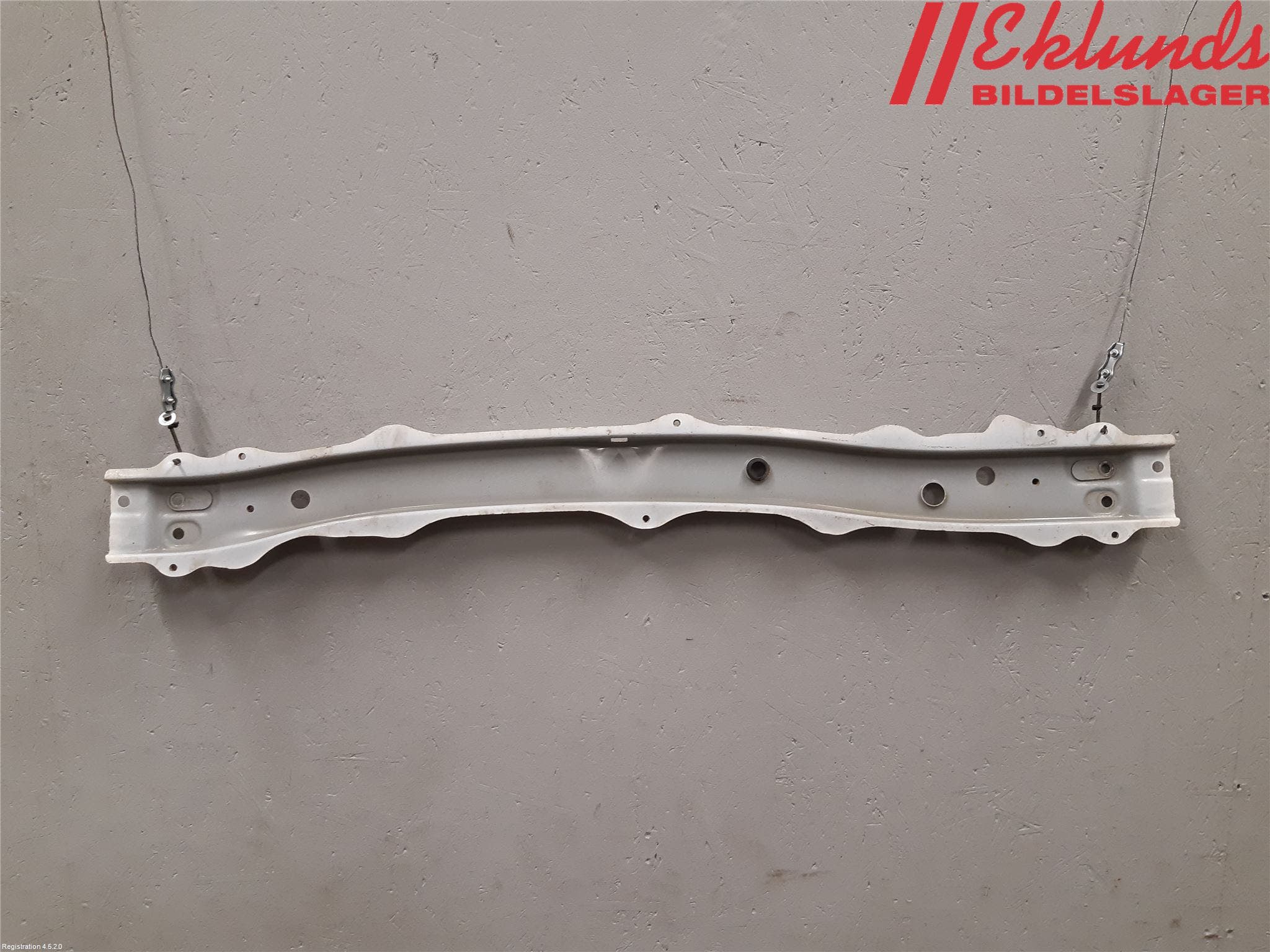 Toyota AYGO 15-21 Kylarfäste-Ram-Balk