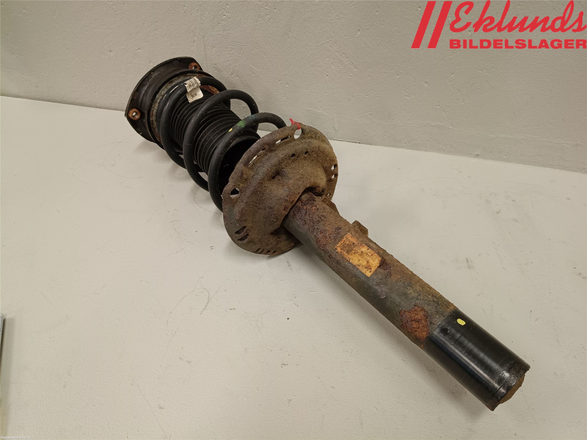 Volkswagen VW GOLF / E-GOLF VII 13-20 Fjäderben Fram Vänster