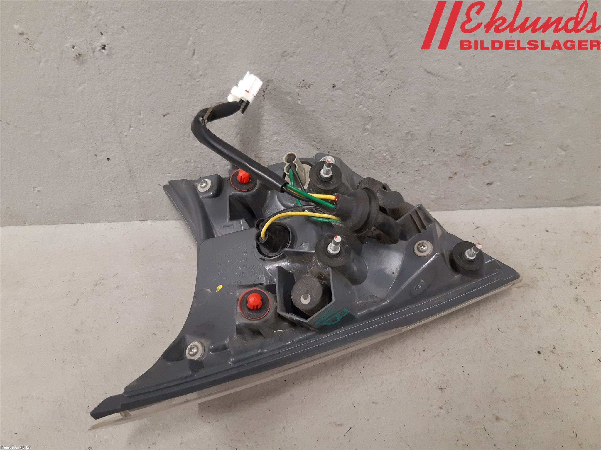 Nissan X-TRAIL 14-21 Bakljus Lucka Vä