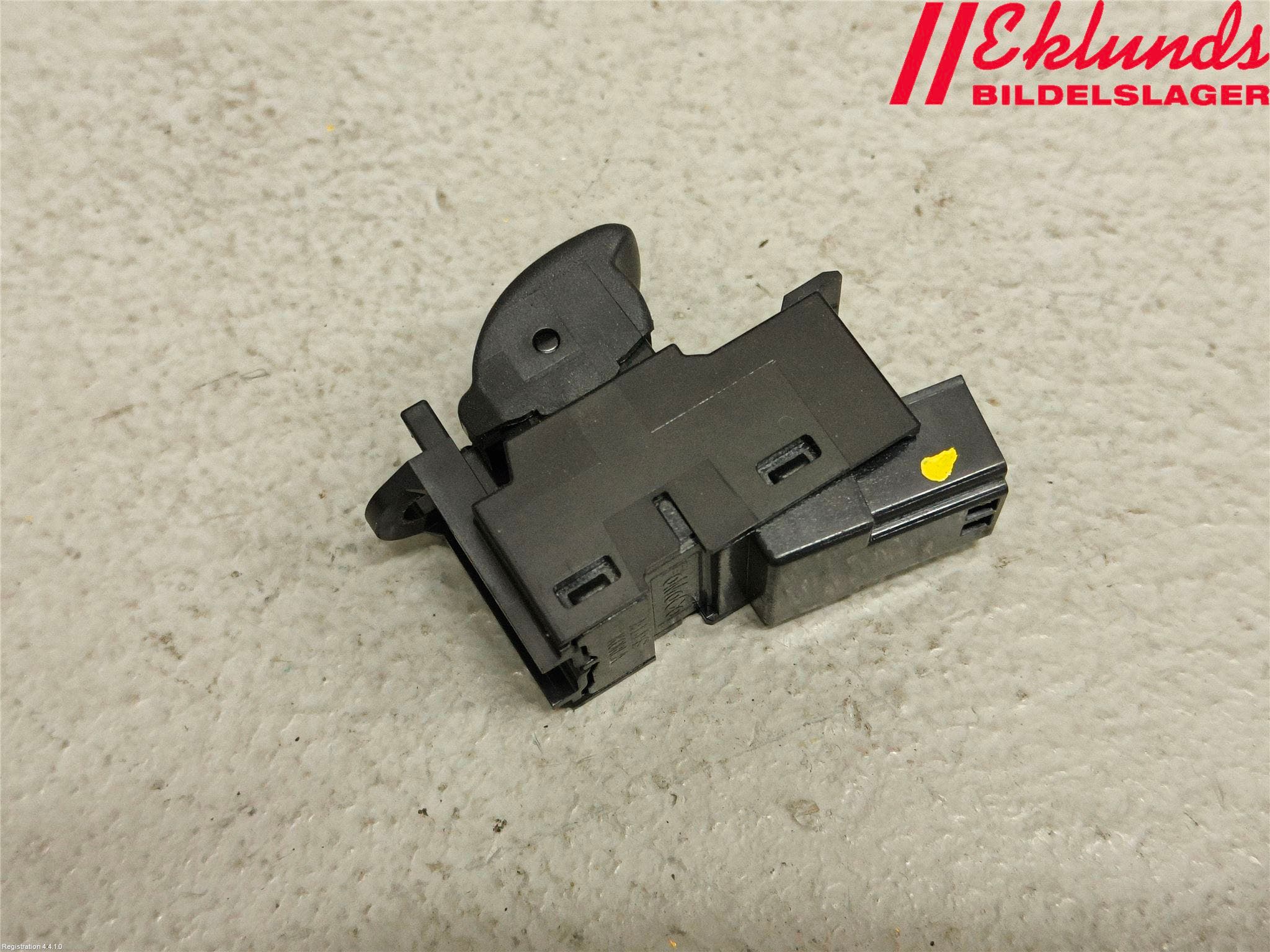 Volvo V70 08-13 Strömställare Elhiss