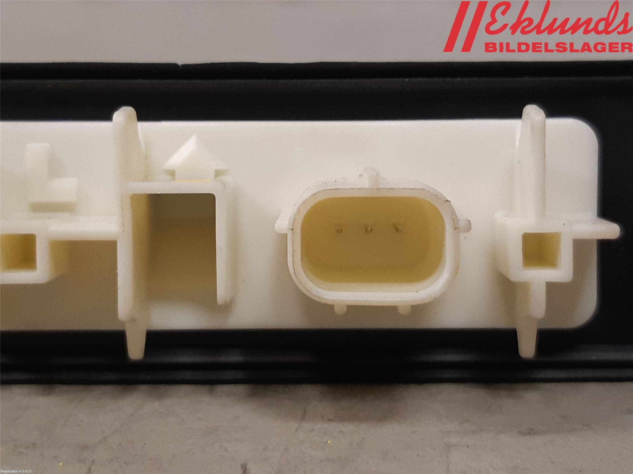 Toyota YARIS CROSS XP21 21- Bakluckehandtag