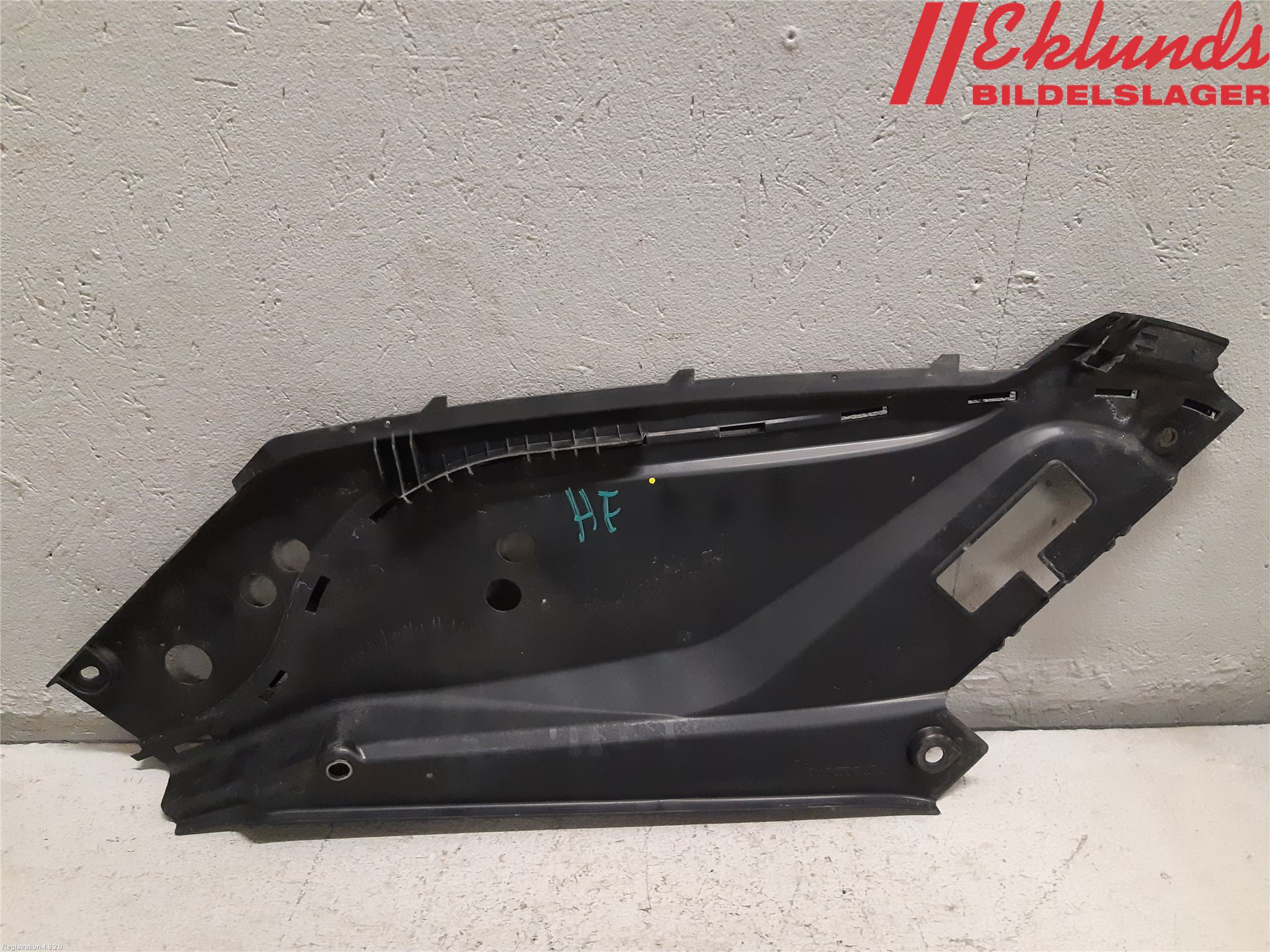 Volvo XC90/RECHARGE 16- Täckplast Front