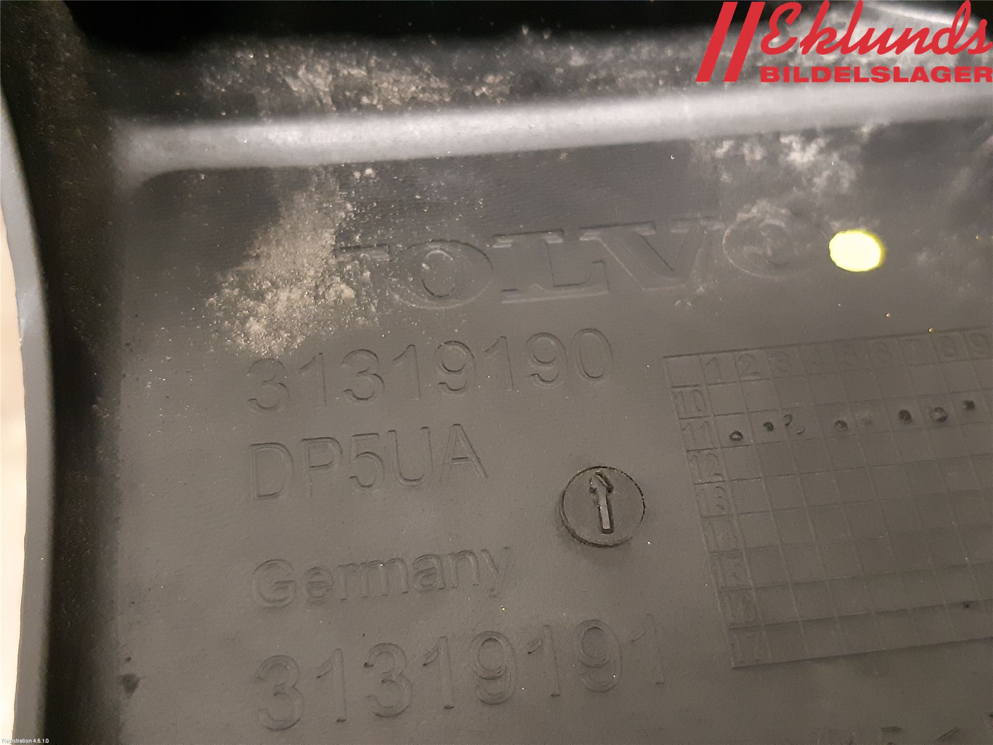 Volvo V70 08-13 Motorkåpa