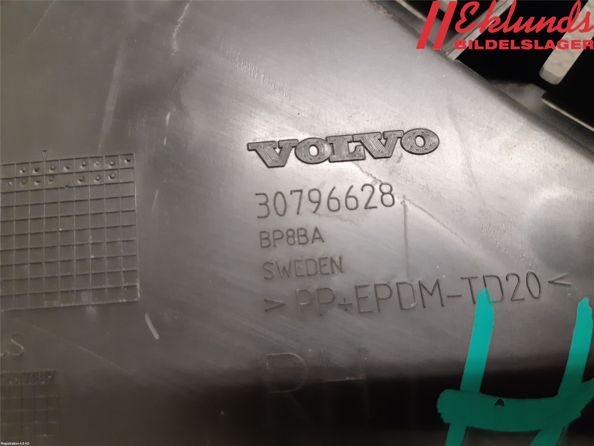 Volvo S60 11-13 Stötfångarfäste Bak Hö