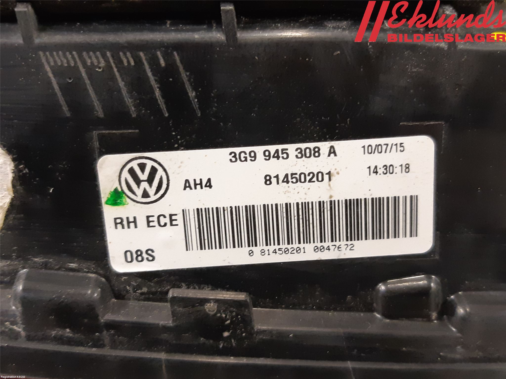Volkswagen VW PASSAT 15-19 Bakljus Lucka Hö