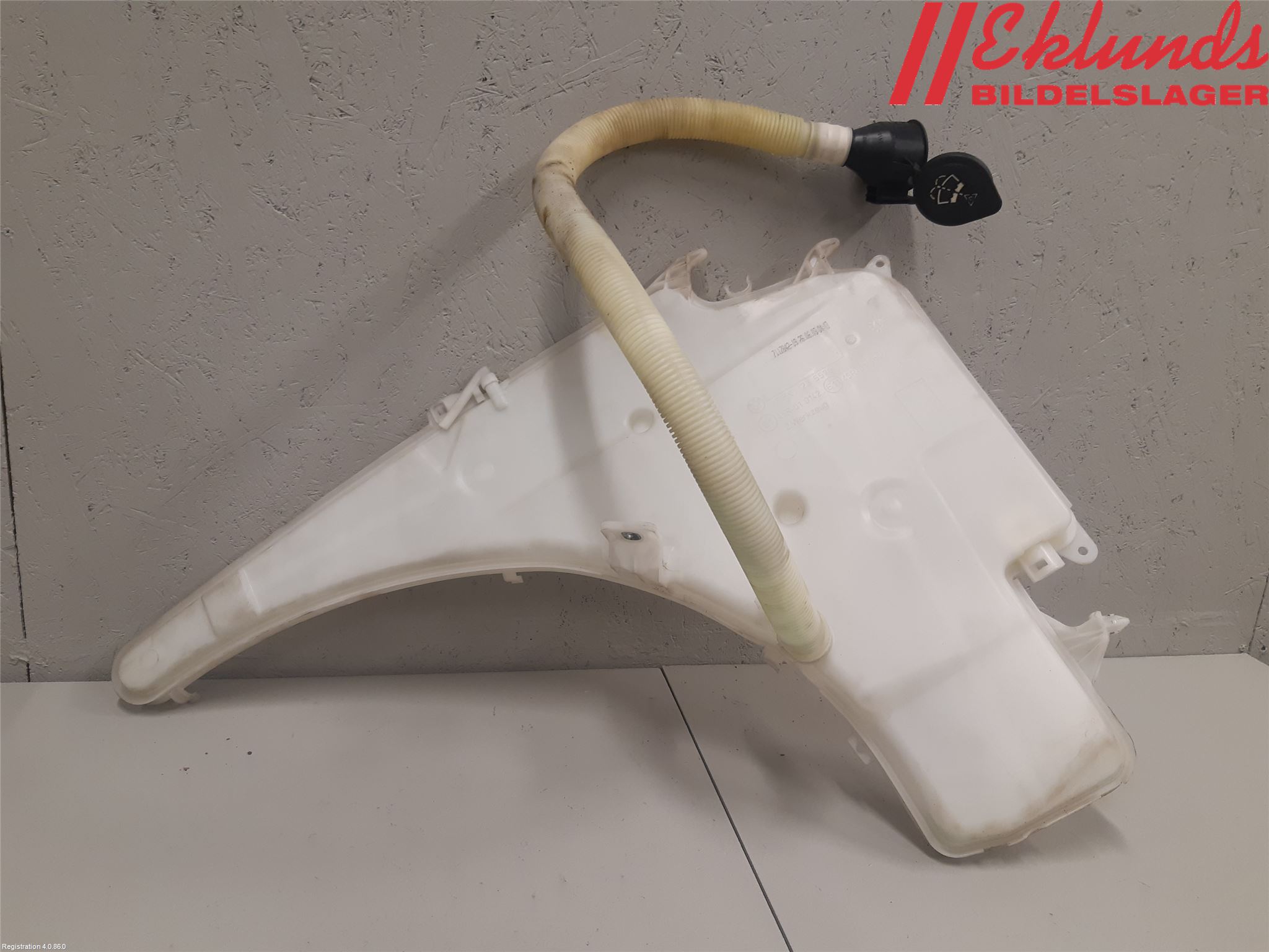 BMW 3 E90/91 SED/TOU 05-12 Spolartank Vindruta-Strål