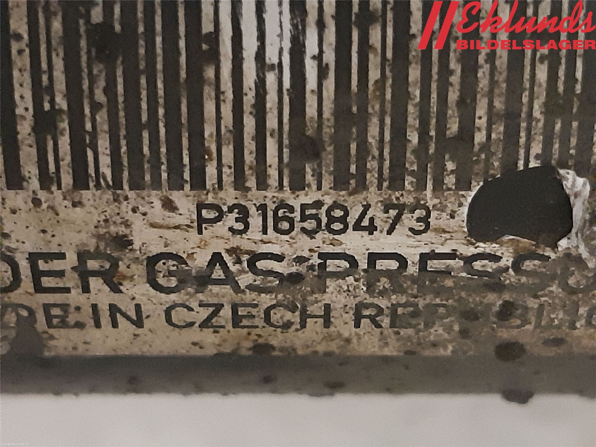 Volvo V60 19- Fjäderben Fram Höger