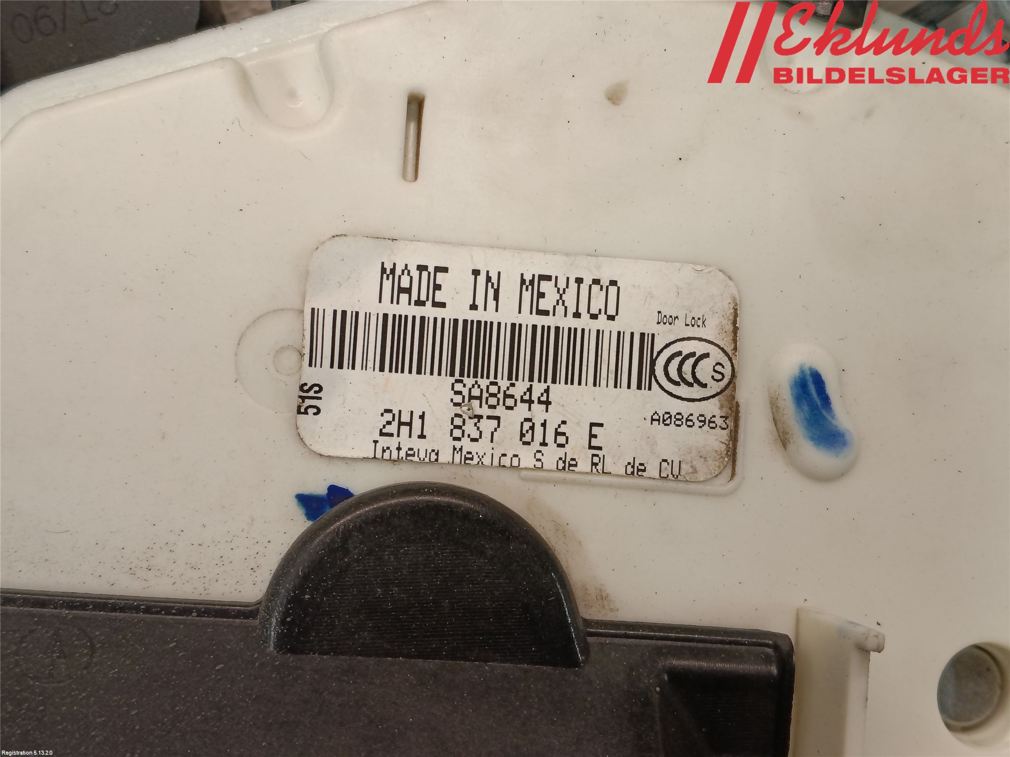 Volkswagen VW AMAROK 2H 10-22 Låskista-Dörrlås