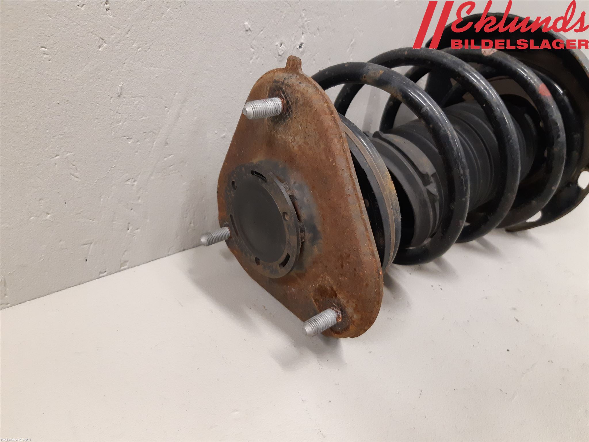 Toyota COROLLA 19- Fjäderben Fram Höger