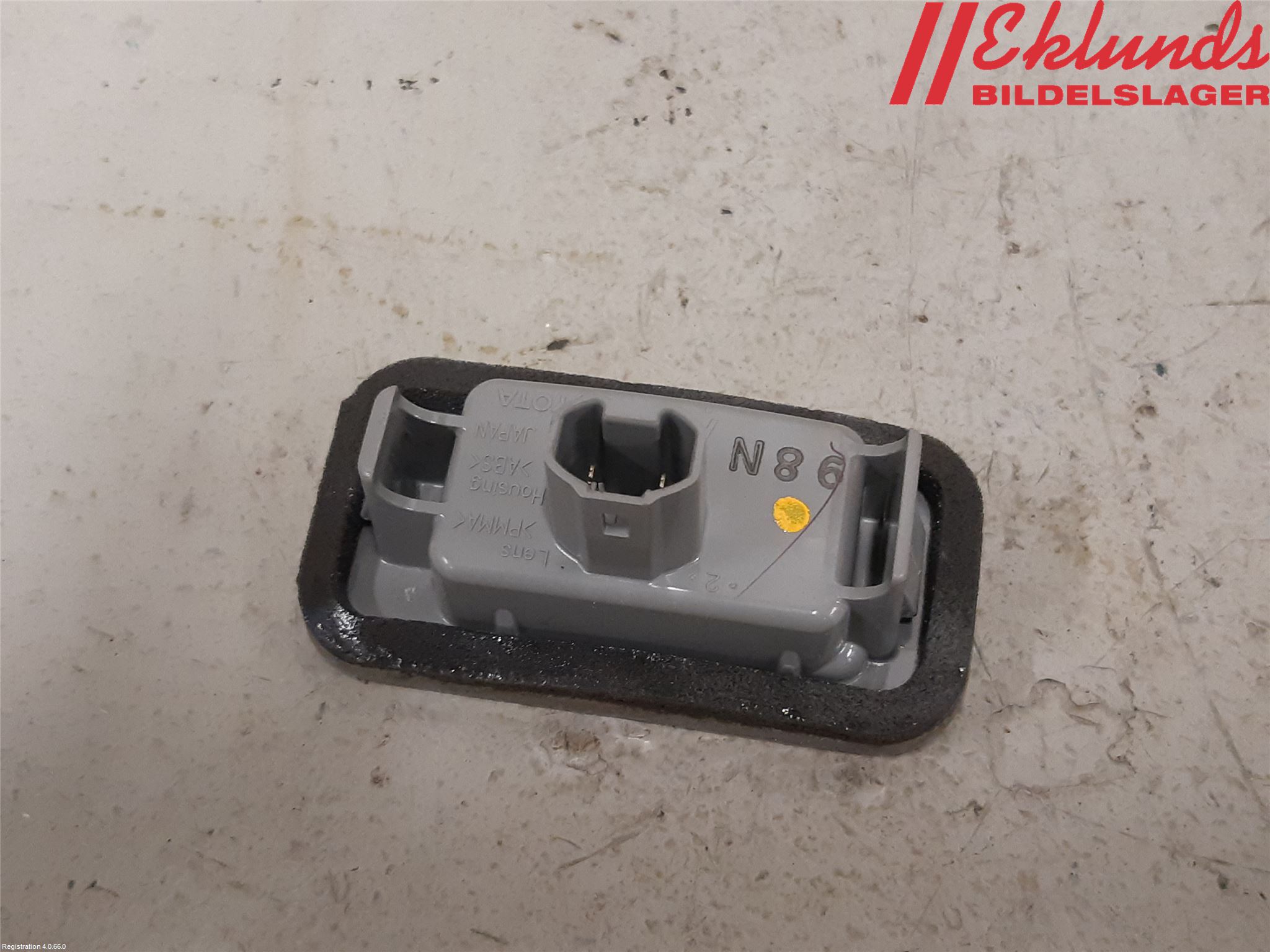 Toyota CAMRY 19-24 Skylt Belysning