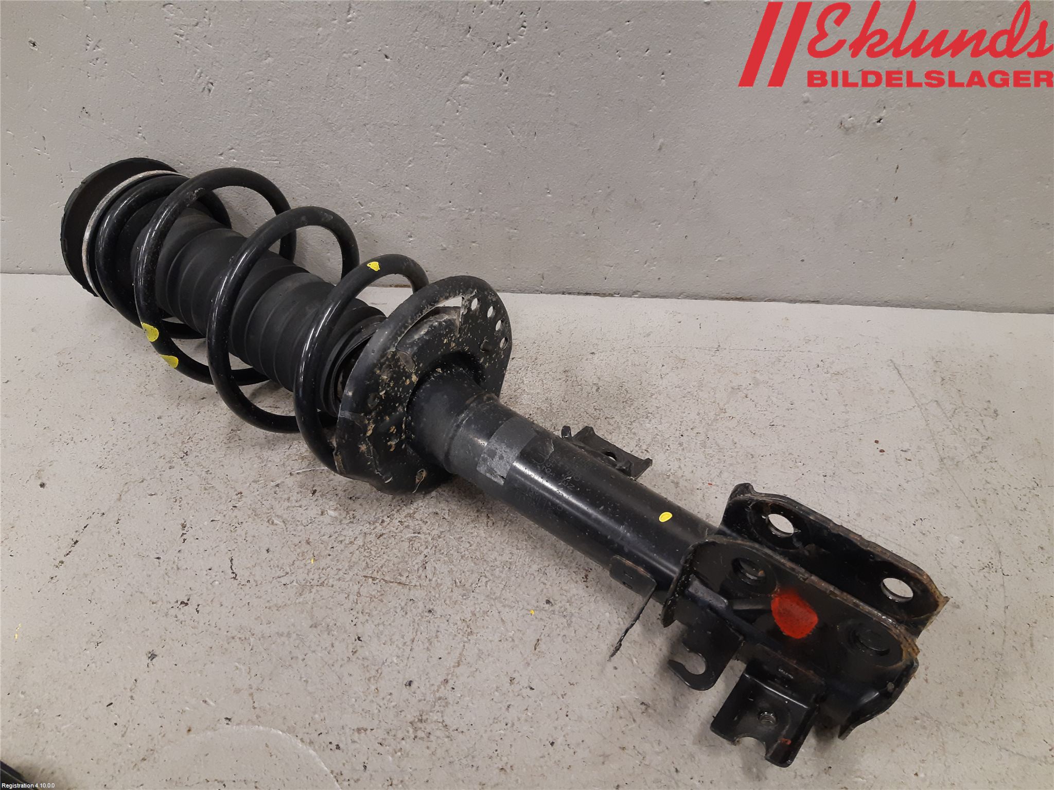 Suzuki VITARA 15- Fjäderben Fram Vänster