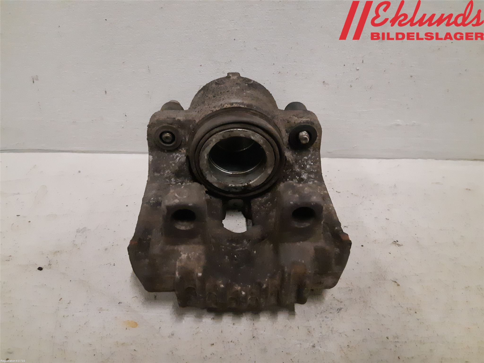 BMW 3 E90/91 SED/TOU 05-12 Bromsok Fram Höger