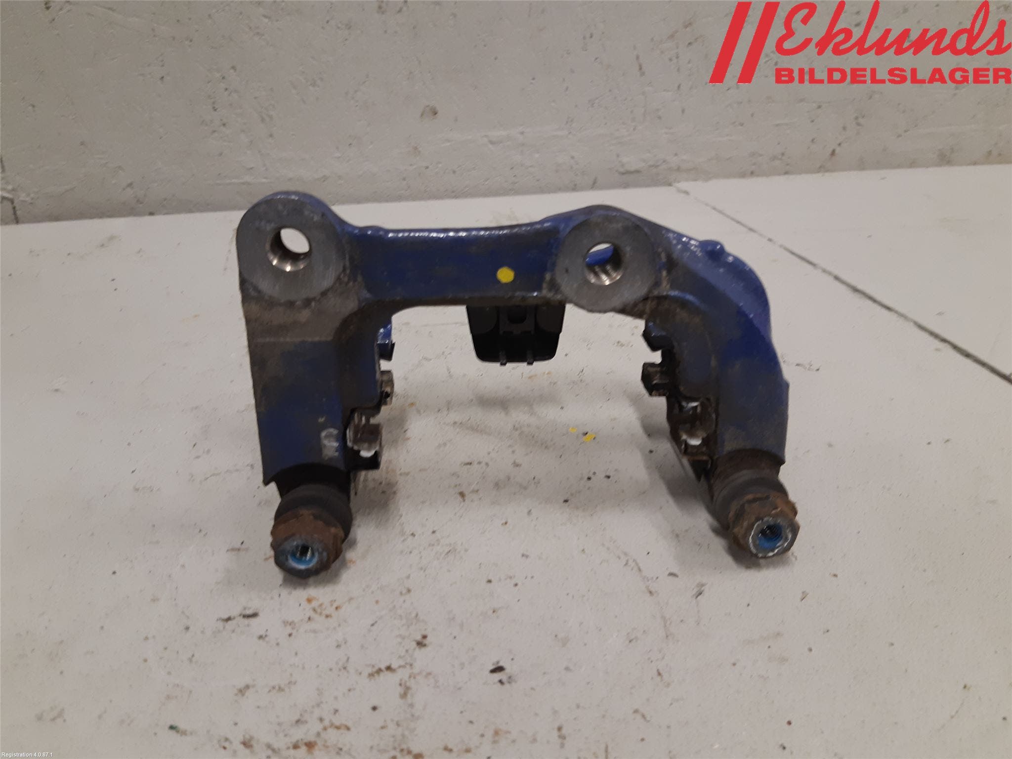 BMW 5 G30/G31/F90 17-23 Bromsokshållare