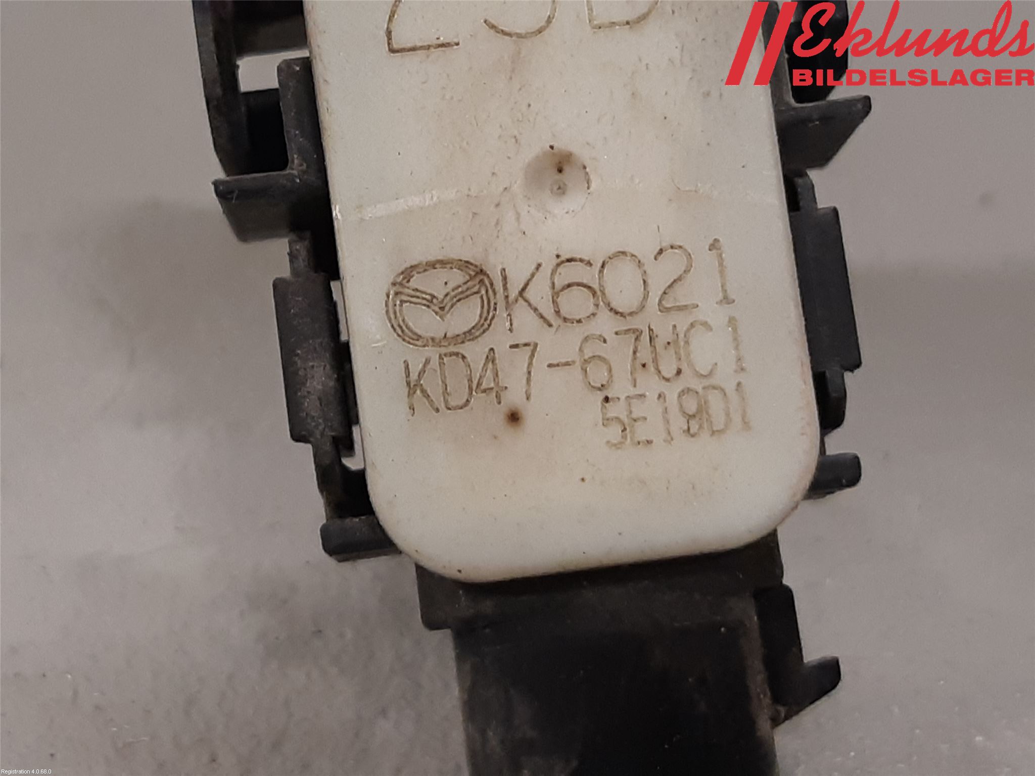 Mazda 6 13- Parkeringshjälp Frontsensor