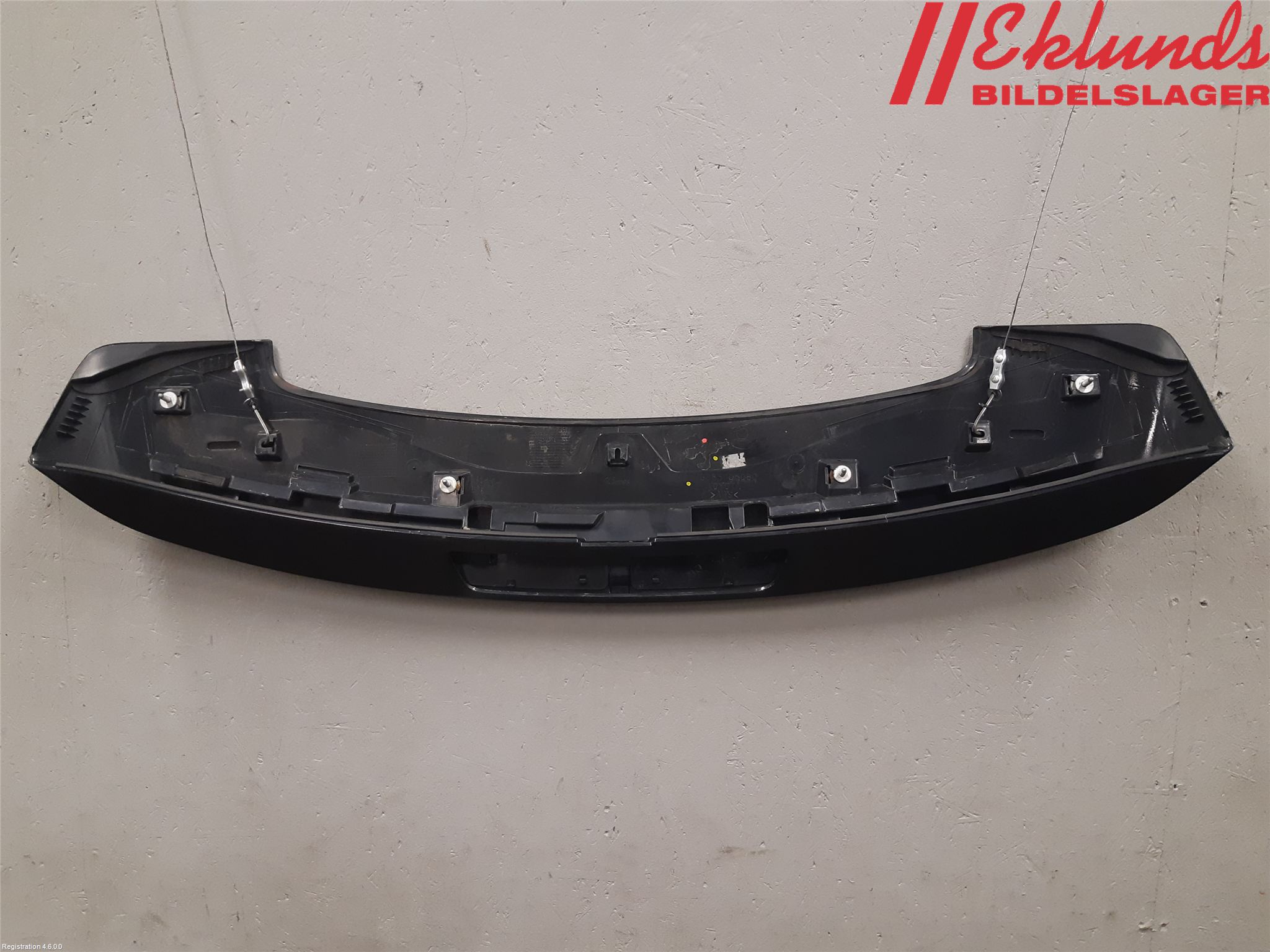 Toyota AVENSIS 09-15 Spoiler Baklucka