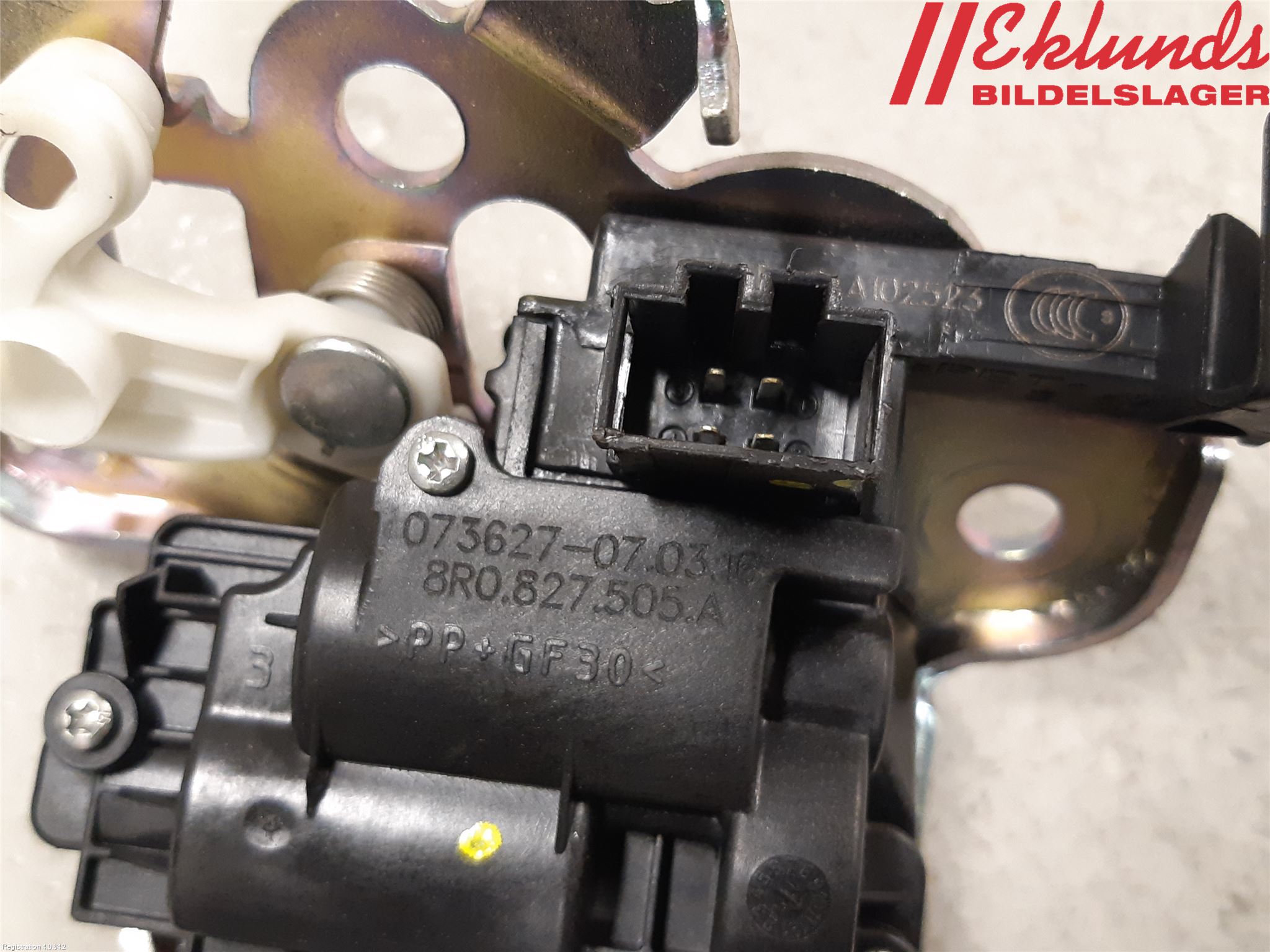 Audi A3/S3 8V 13-20 Låskista Baklucka