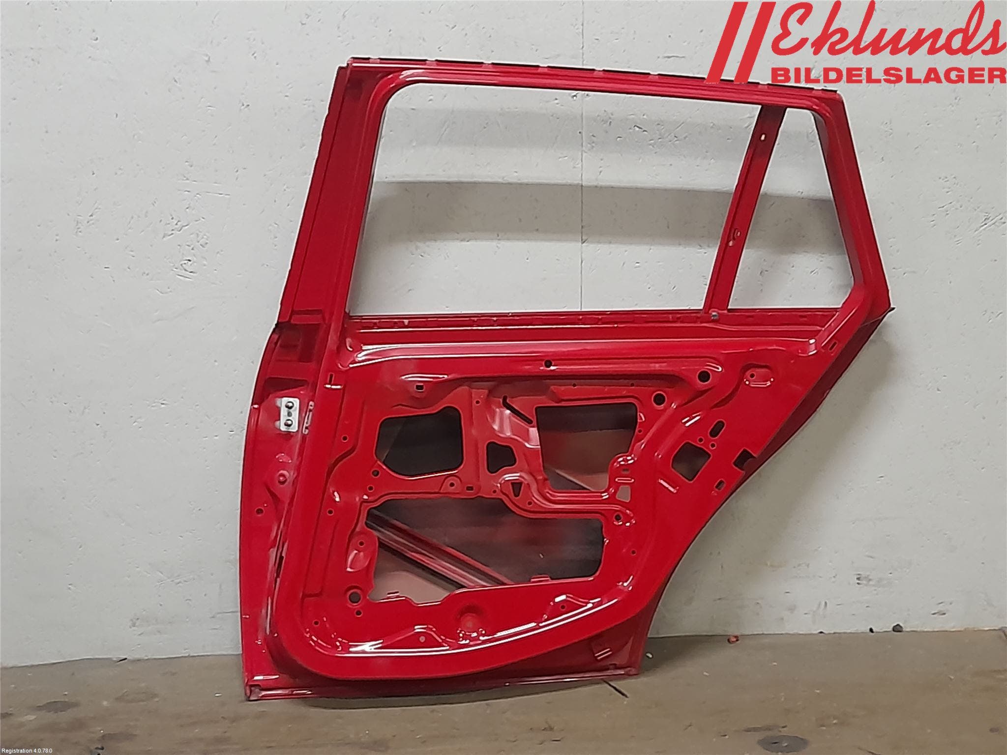 BMW 3 E90/91 SED/TOU 05-12 Dörr Bak Höger