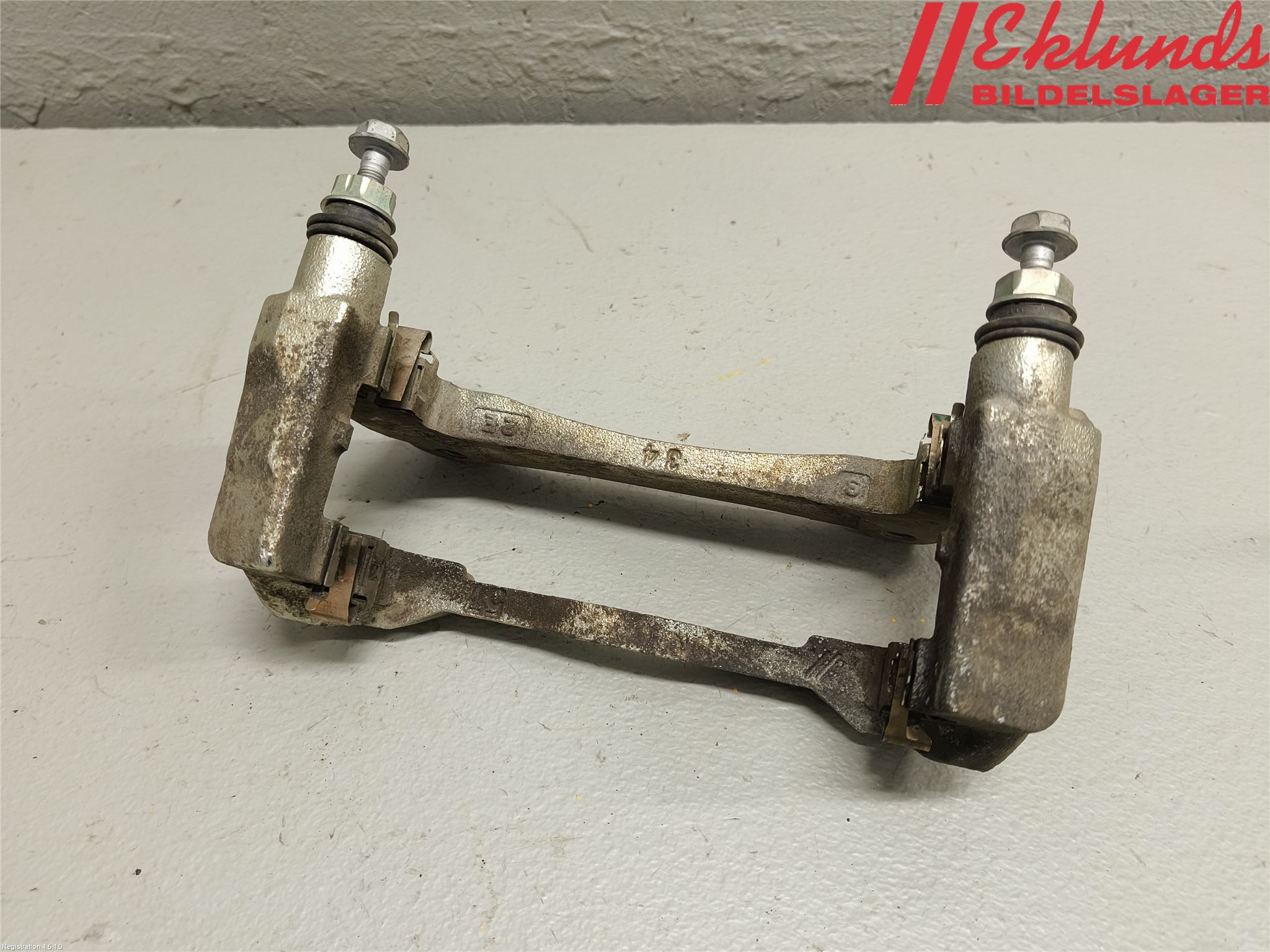 Toyota bZ4X EA10 22- Bromsokshållare