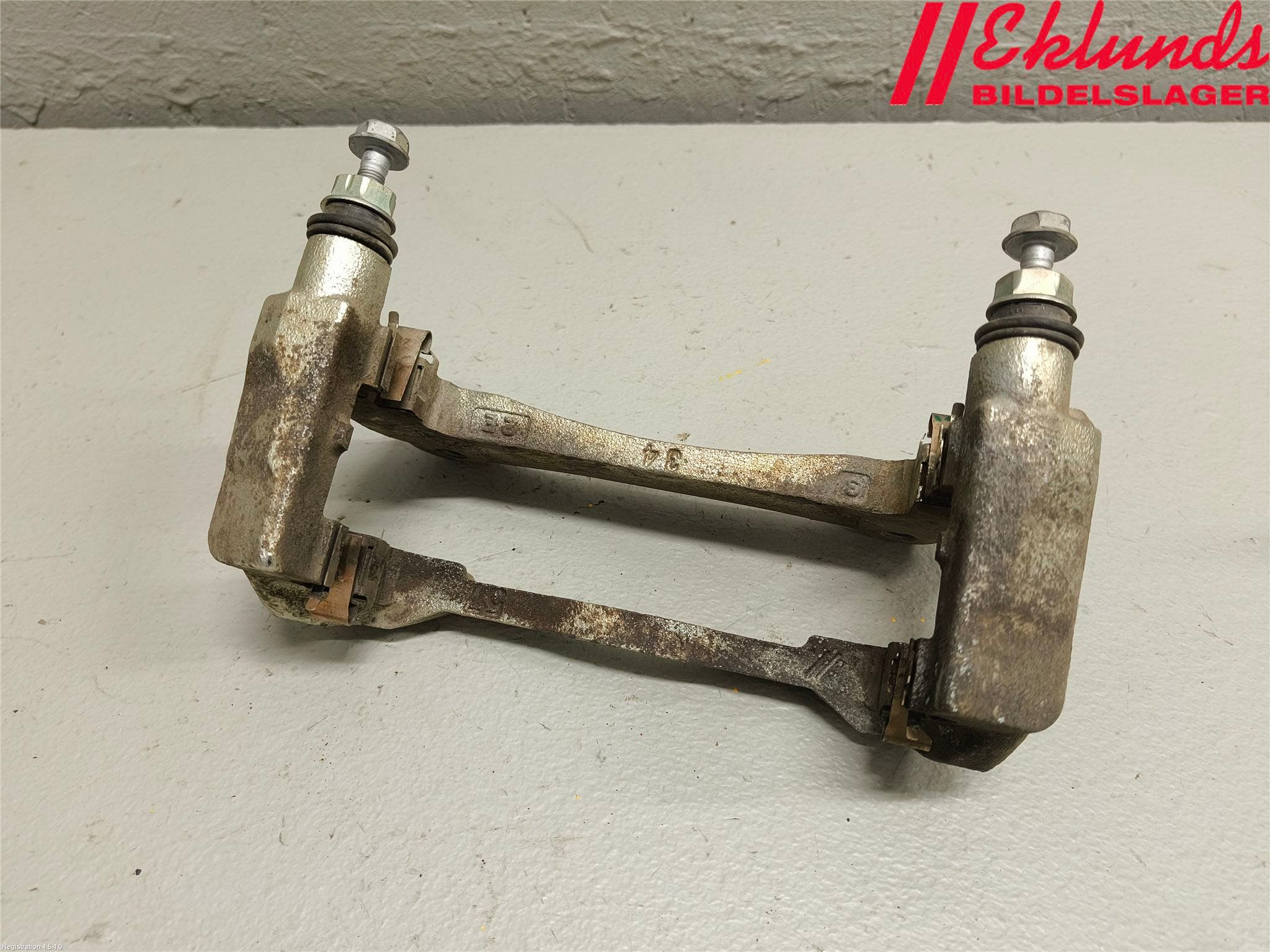 Toyota bZ4X EA10 22- Bromsokshållare