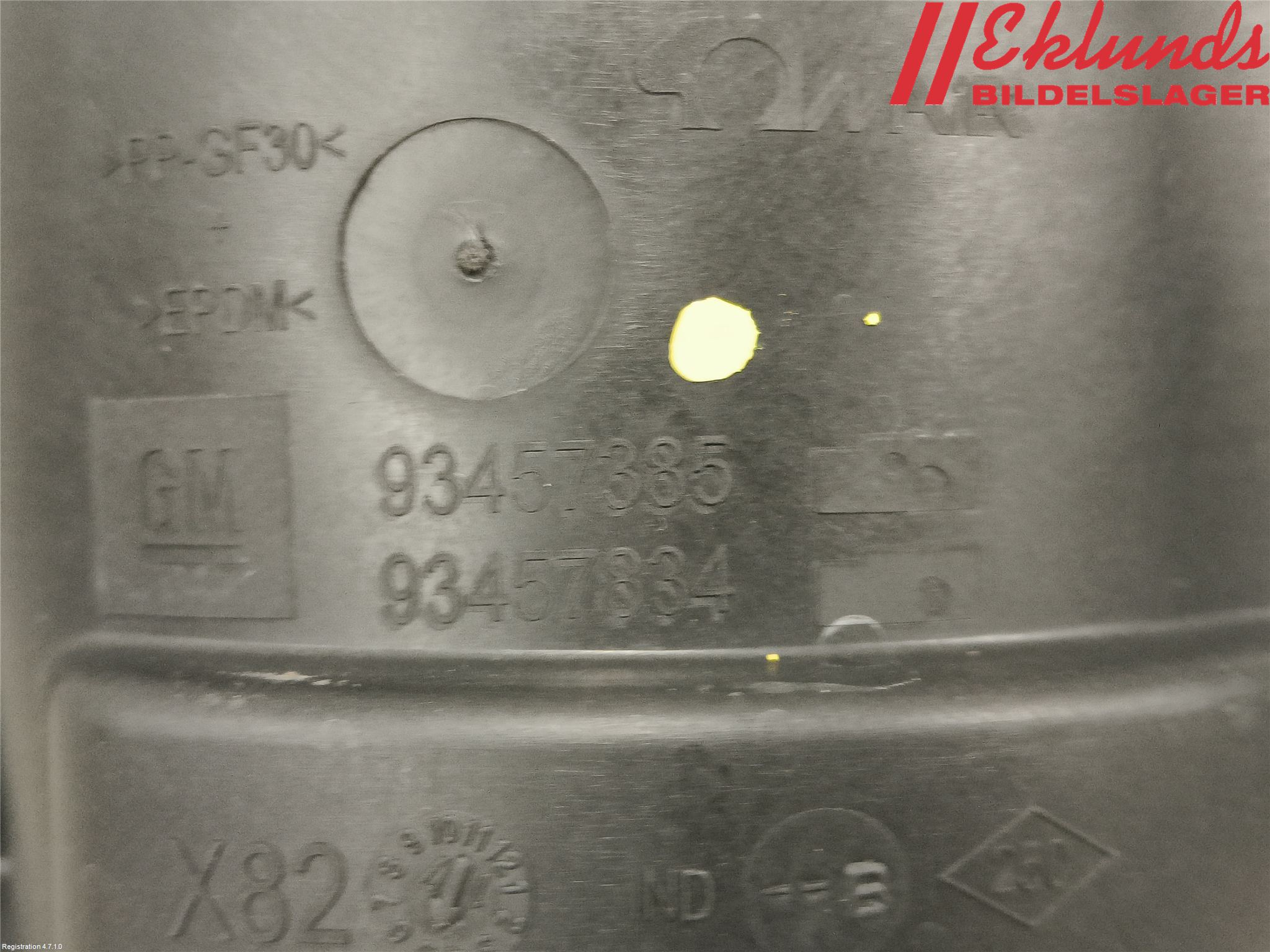 Renault TRAFIC/E-TECH 15- Tanklucka