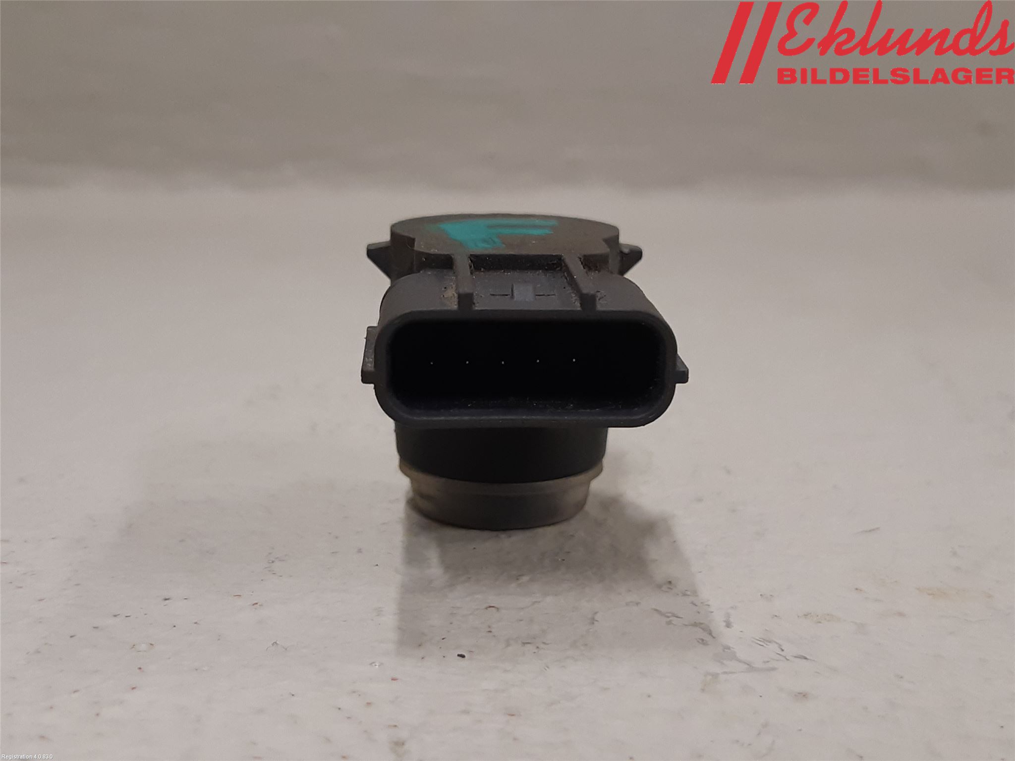 Honda HR-V 15-21 Parkeringshjälp Frontsensor