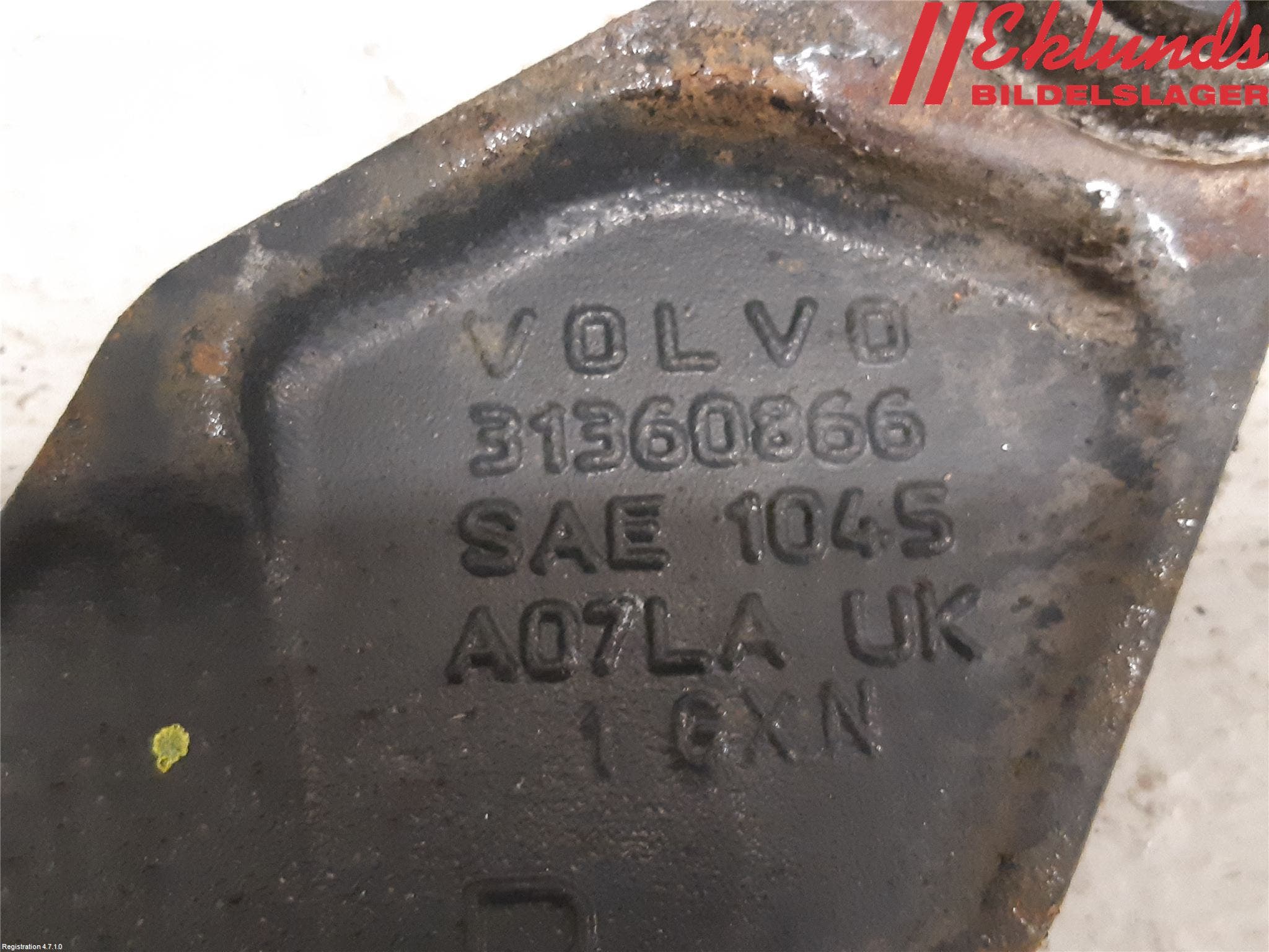 Volvo S90 17->> Bärarm Bak Övre Höger