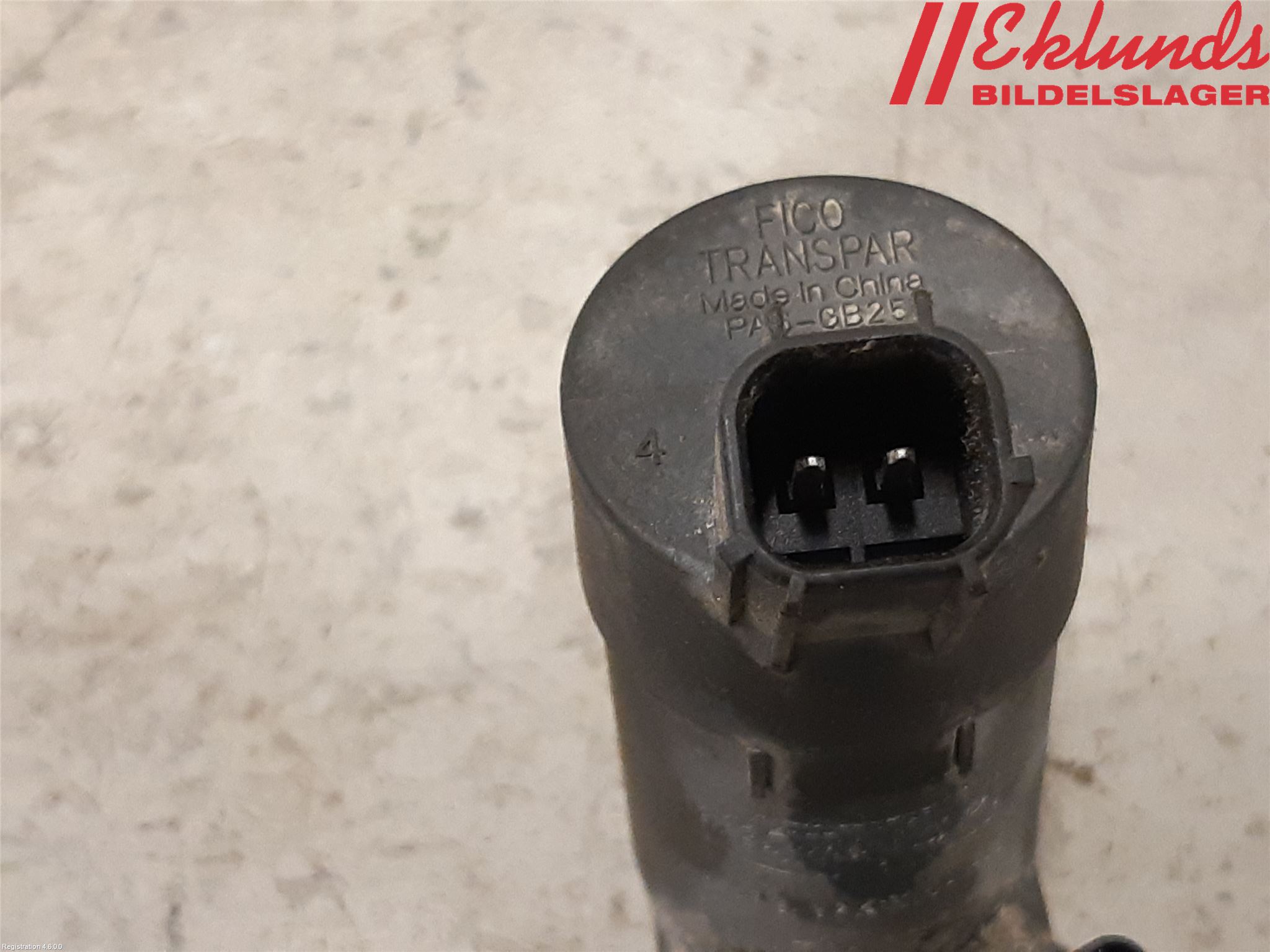 Volvo V70 05-08 Spolarpump Vindruta