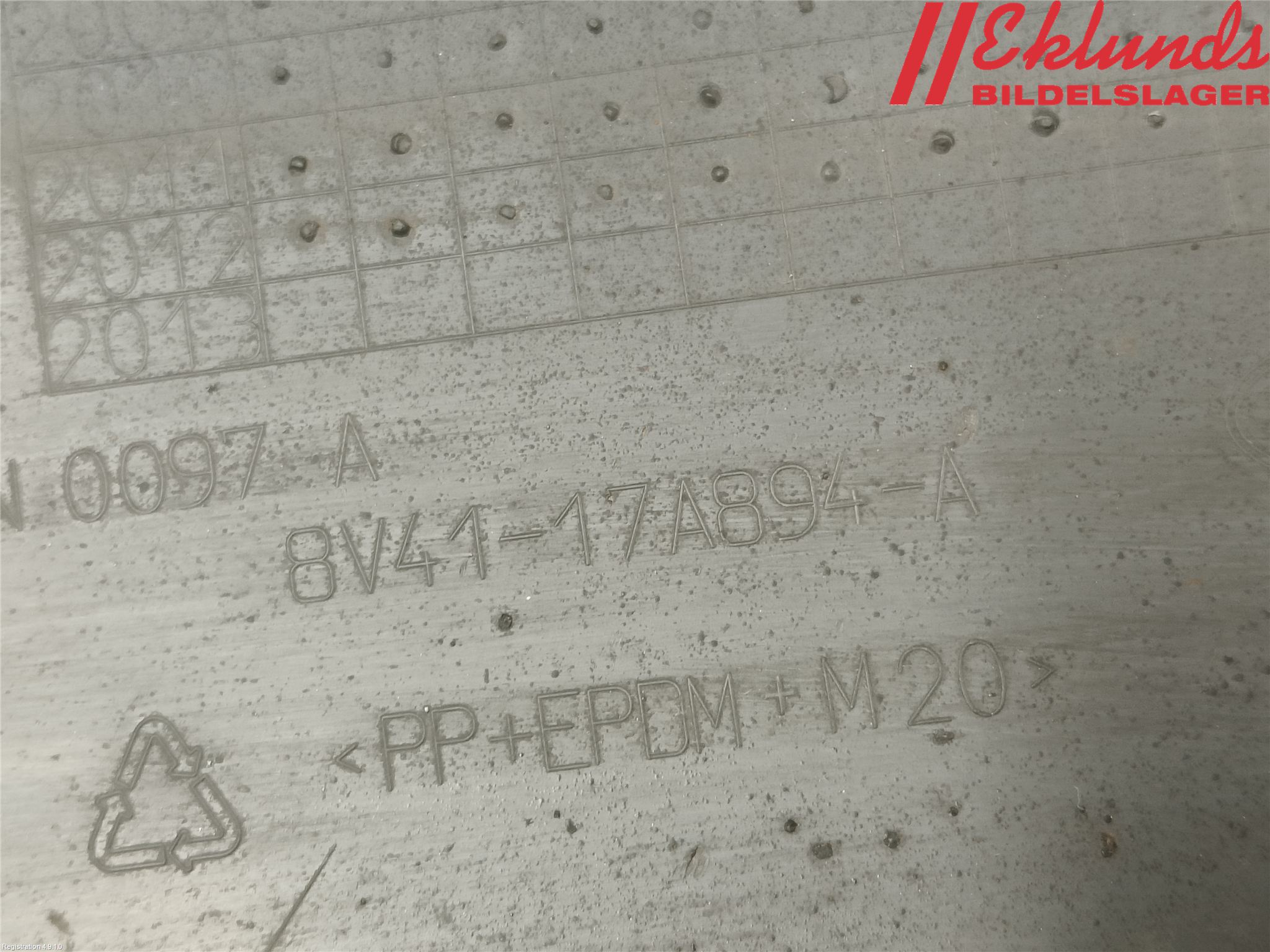 Ford KUGA 08-12 Stötfångardel Bak Hö