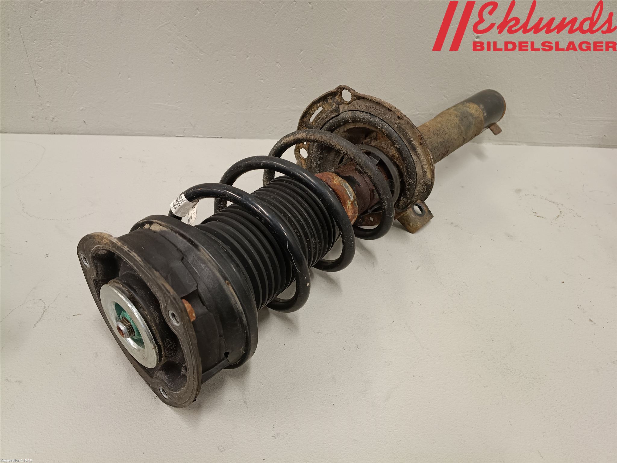 Volkswagen VW GOLF / E-GOLF VII 13-20 Fjäderben Fram Höger