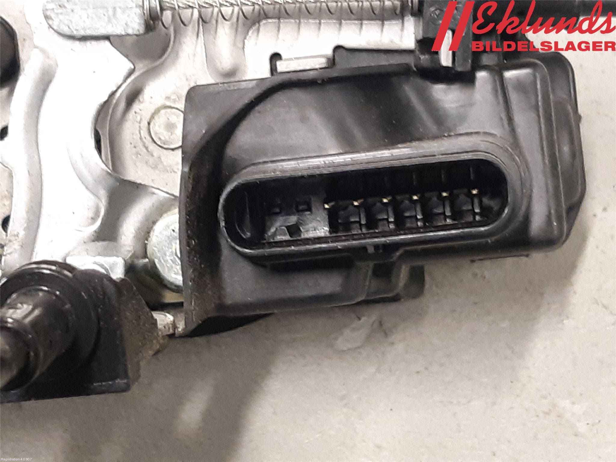 Volvo V90 17->> Låskista-Dörrlås