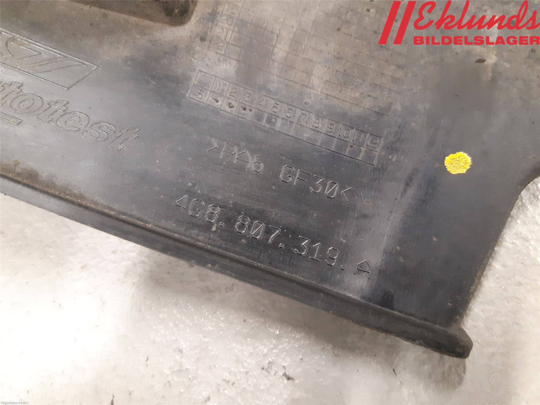 Audi A7/S7 4G 11-17 Stötfsidostycke Mellanlägg