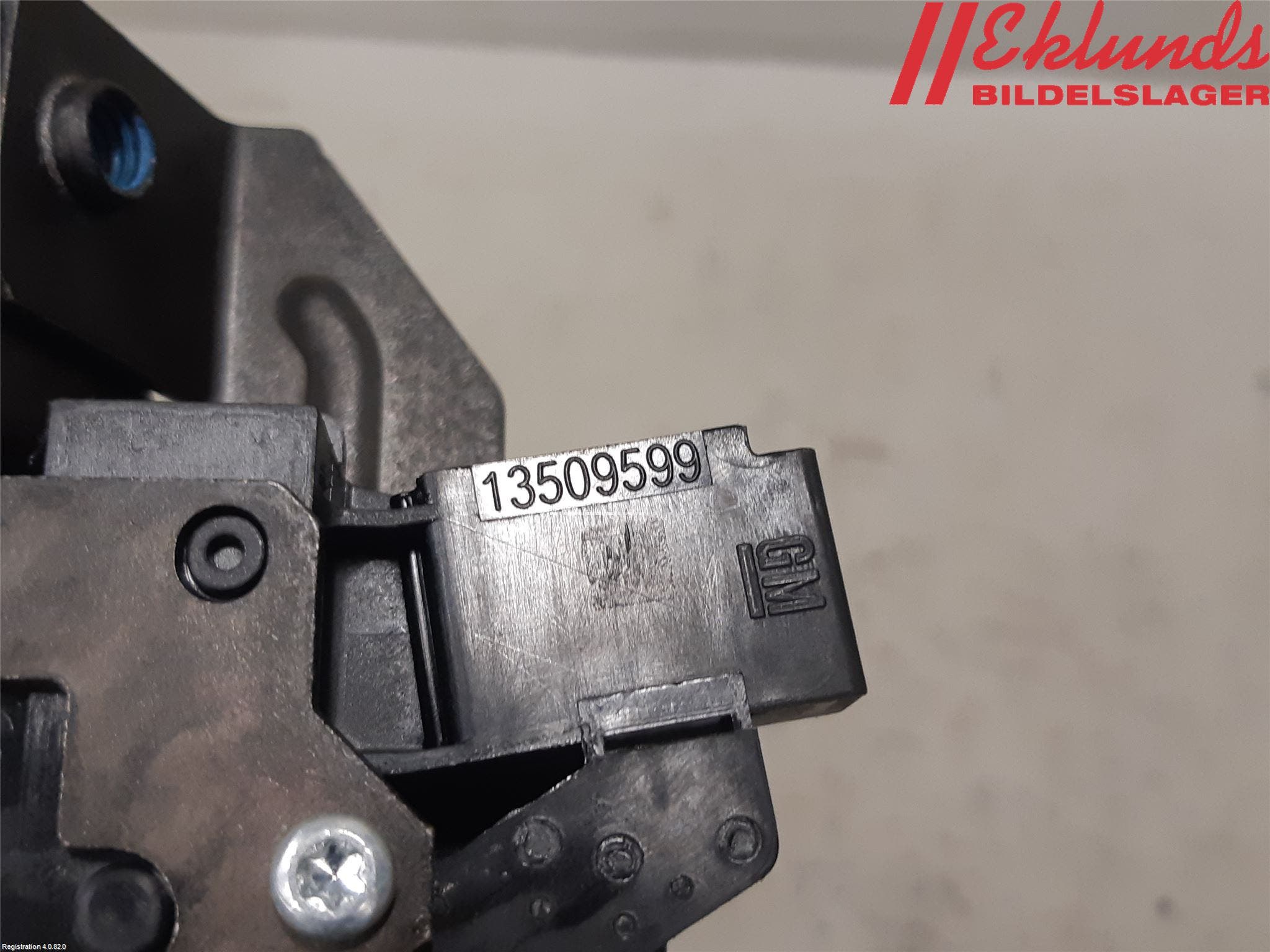 Opel ASTRA K 16-22 Låskista Baklucka