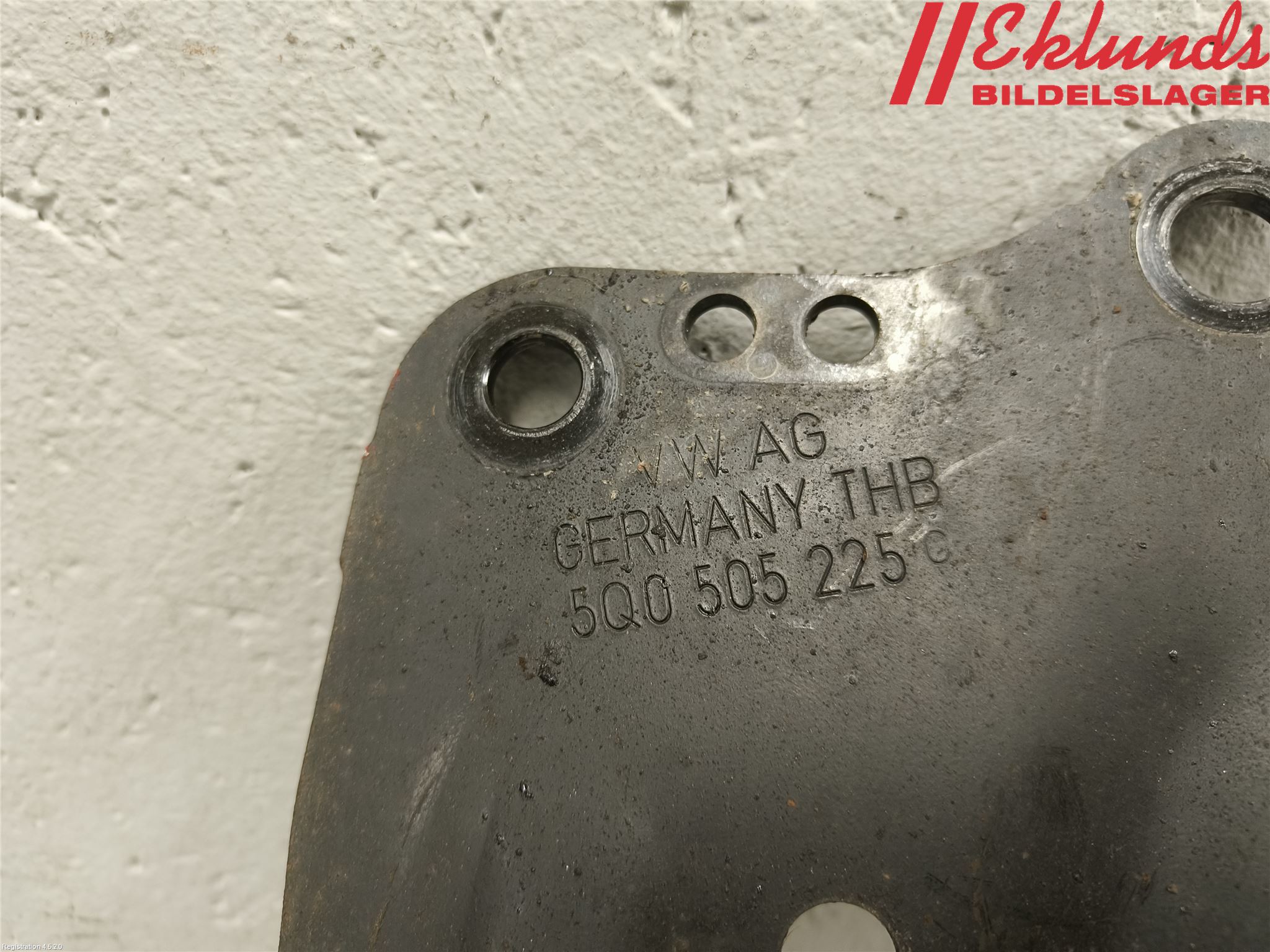 Volkswagen VW PASSAT 15-19 Bärarm Bak Vänster