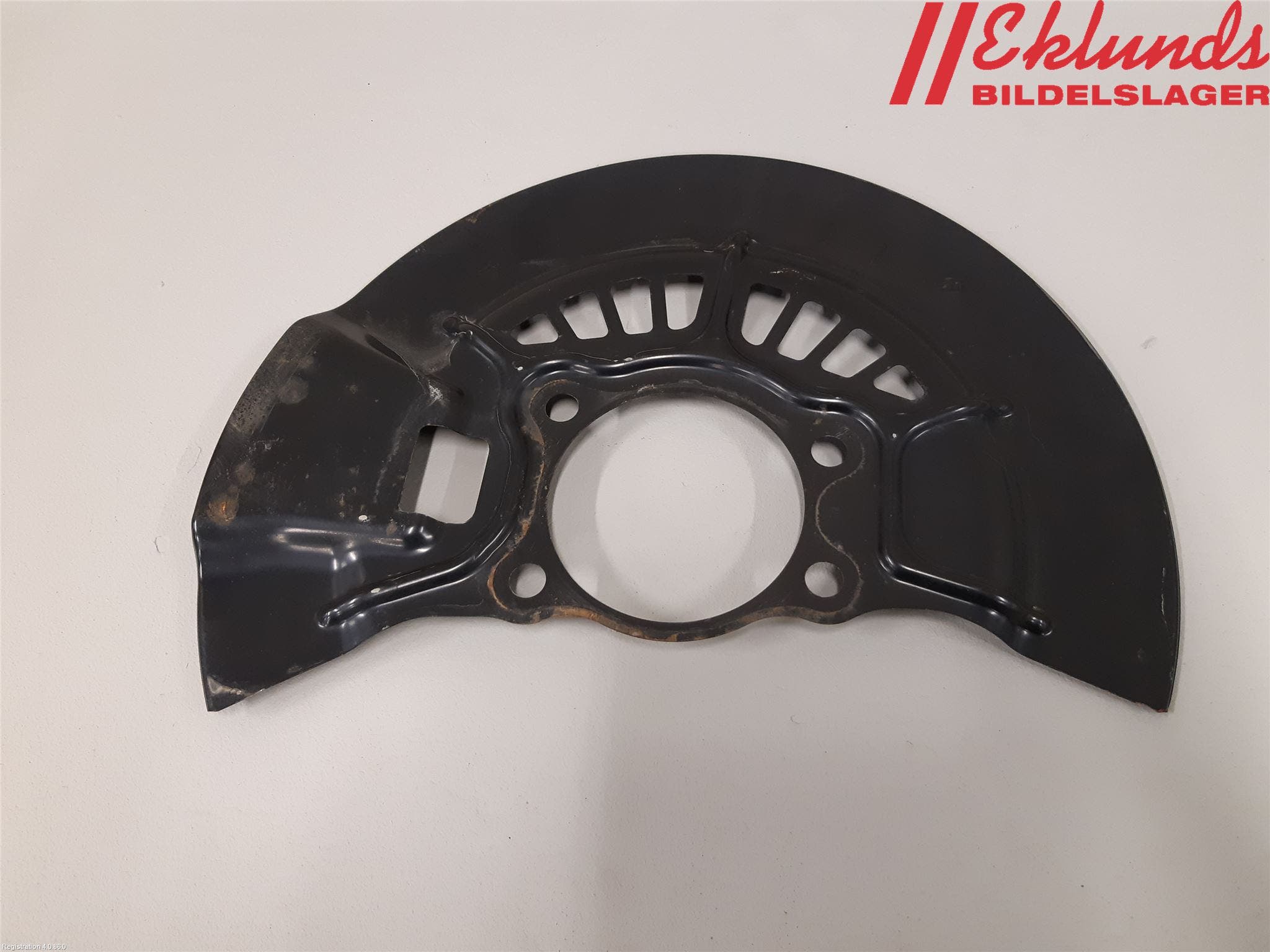 Toyota RAV4 19- Bromssköld Fram