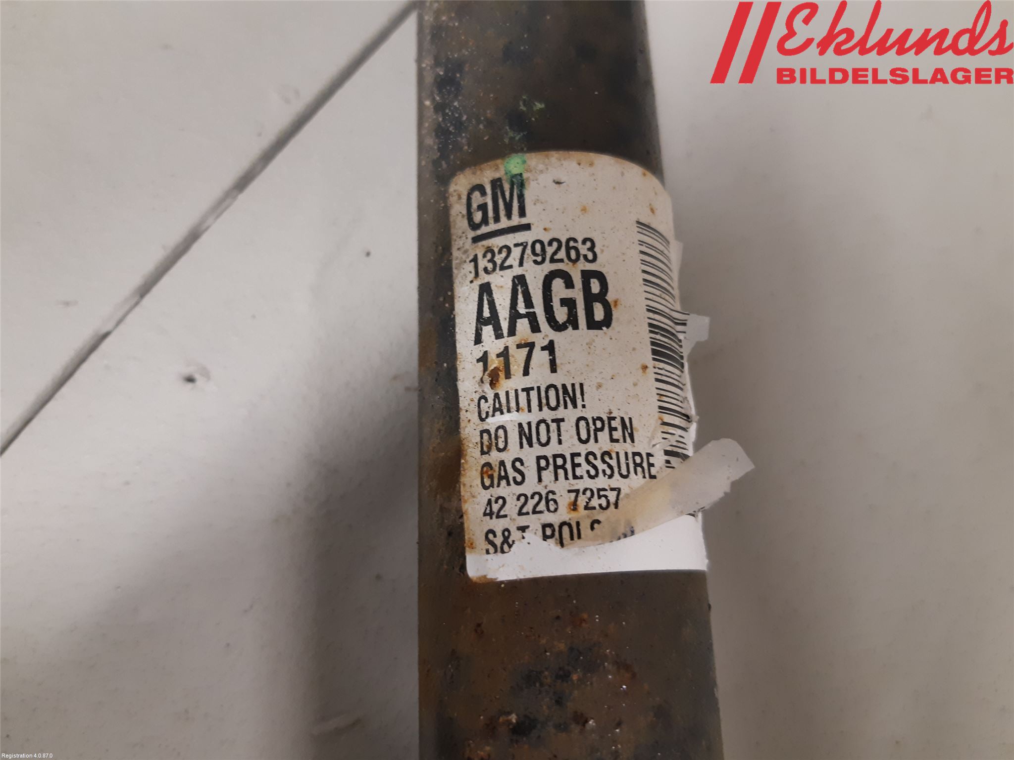 Opel ASTRA J 10-15 Stötdämpare Bak