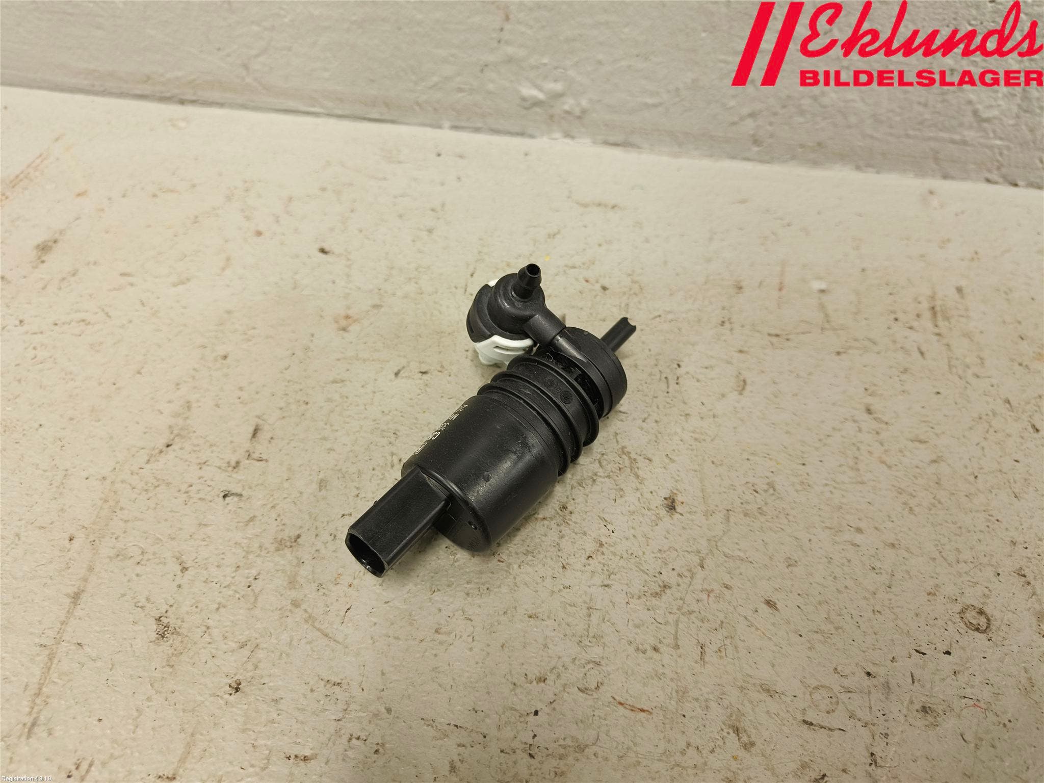 Ford KUGA 17-19 Spolarpump Vindruta