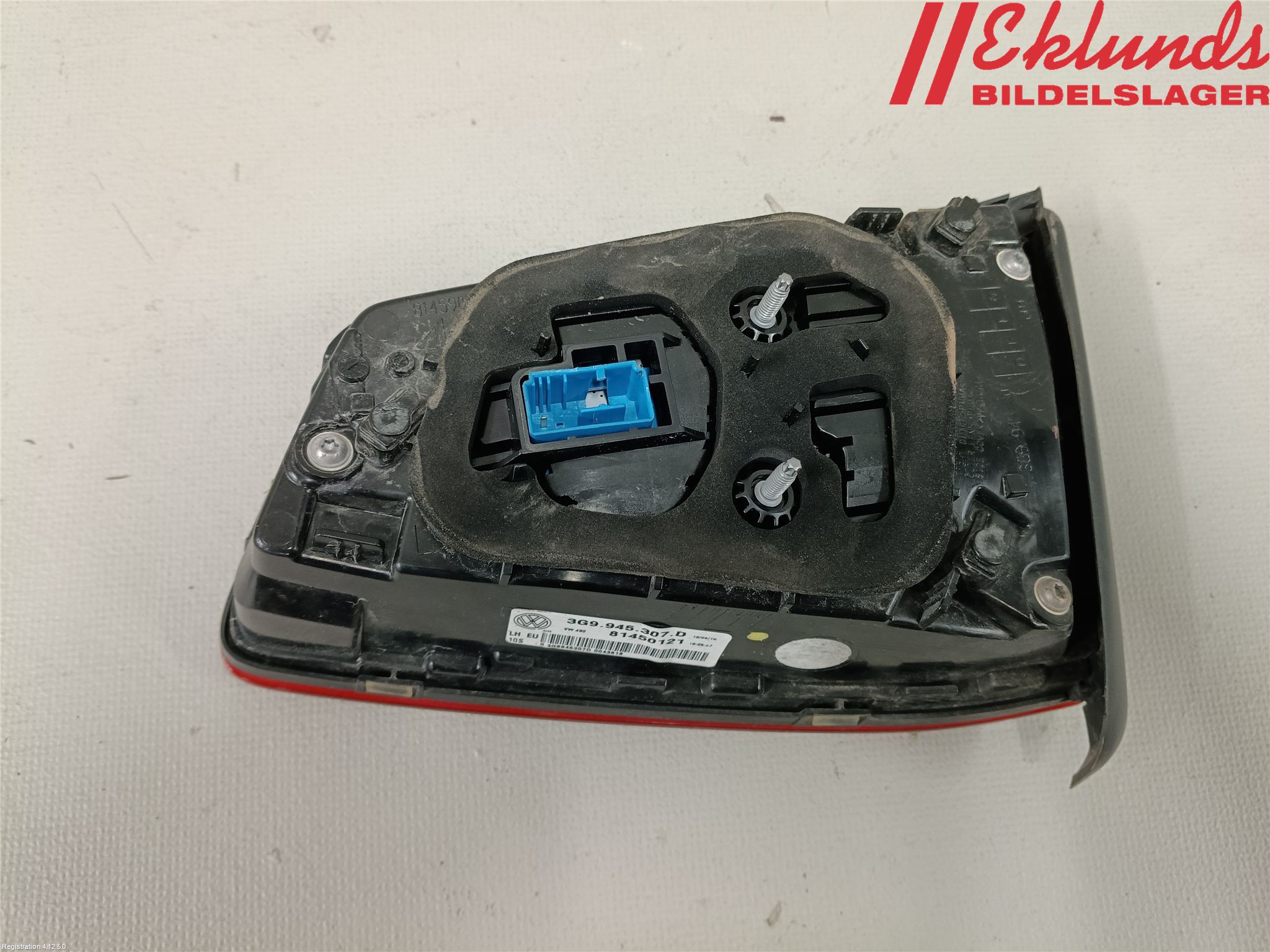 Volkswagen VW PASSAT 15-19 Bakljus Lucka Vä