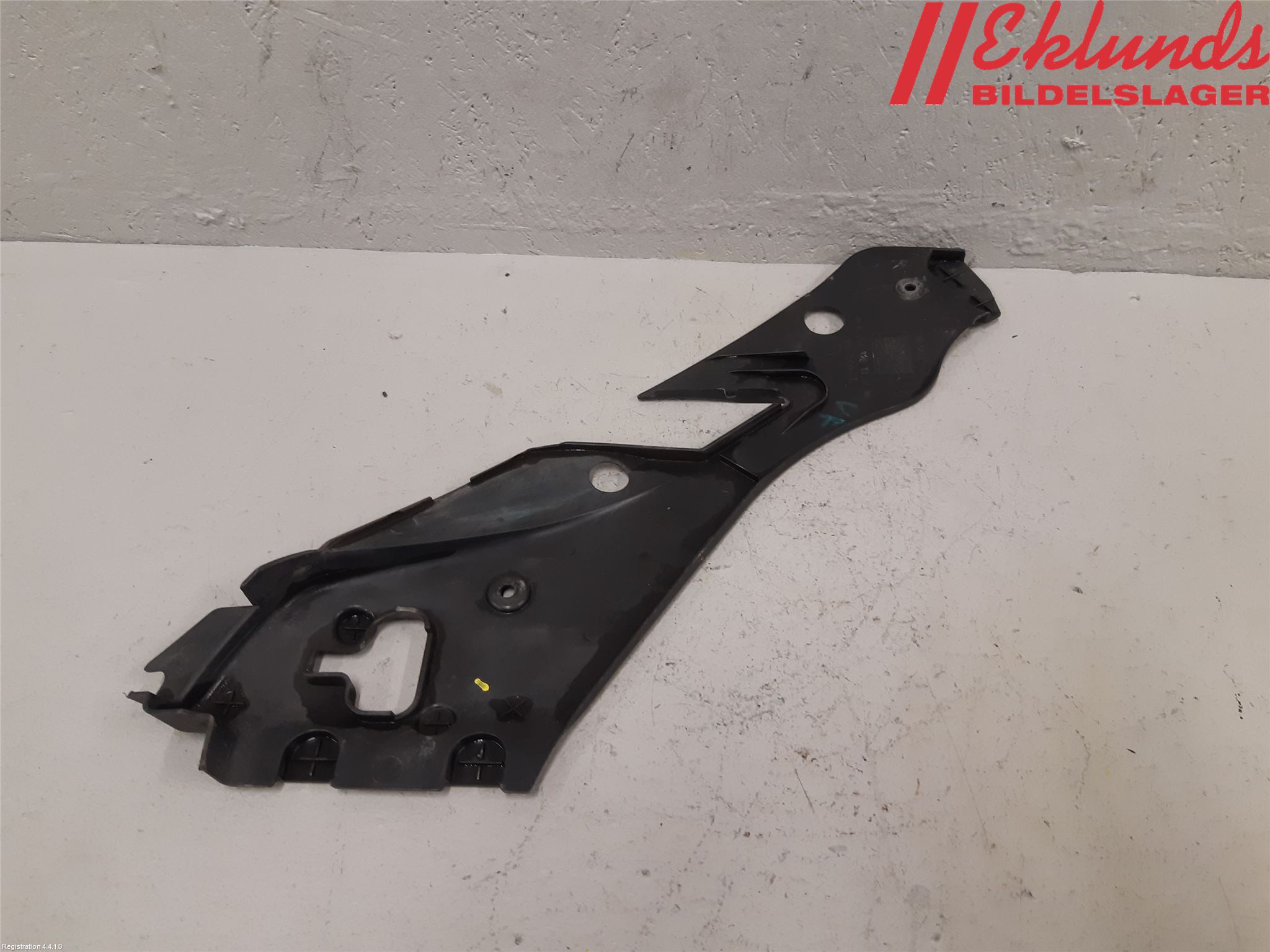 Mercedes-Benz MB C-KLASS (W204) 07-15 Täckplast Front