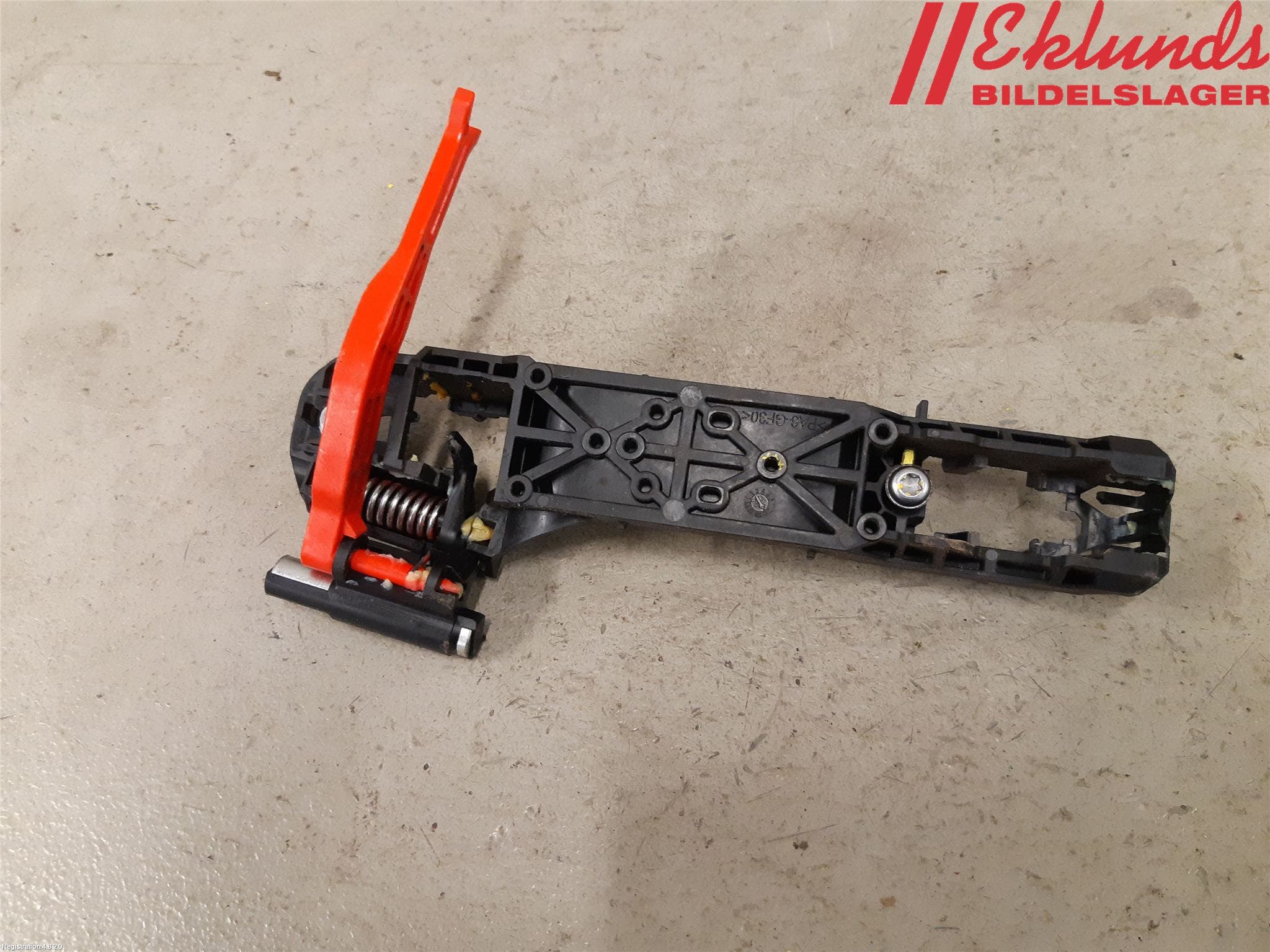 Toyota YARIS XP130 12-14 Dörrhandtag Yttre Hö