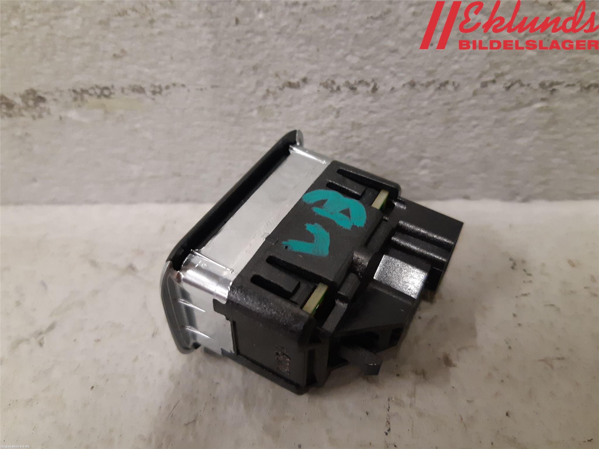 Tesla MODEL X 16- Strömställare Elhiss