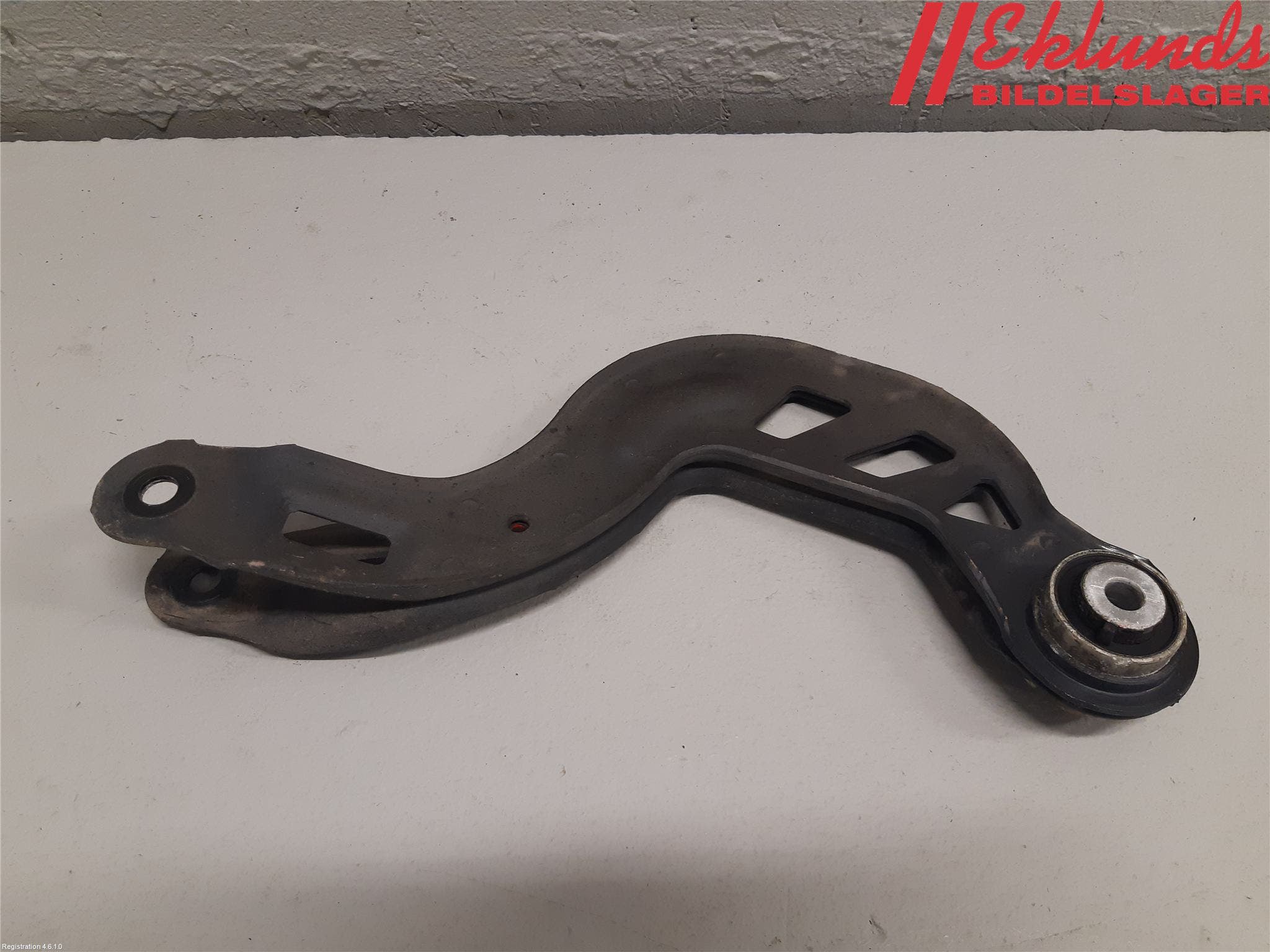 Mercedes-Benz MB A-KLASS (W176) 13-18 Bärarm Bak Övre Vänster