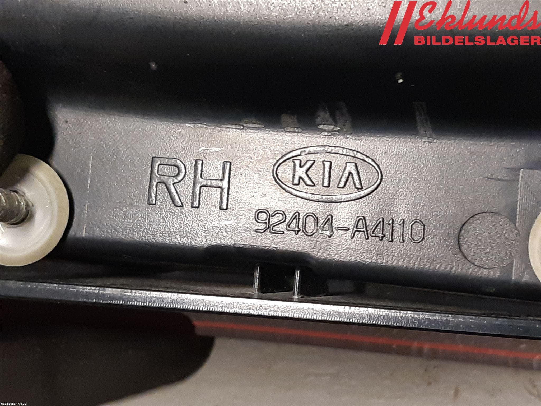 Kia CARENS III 13-19 Bakljus Lucka Hö