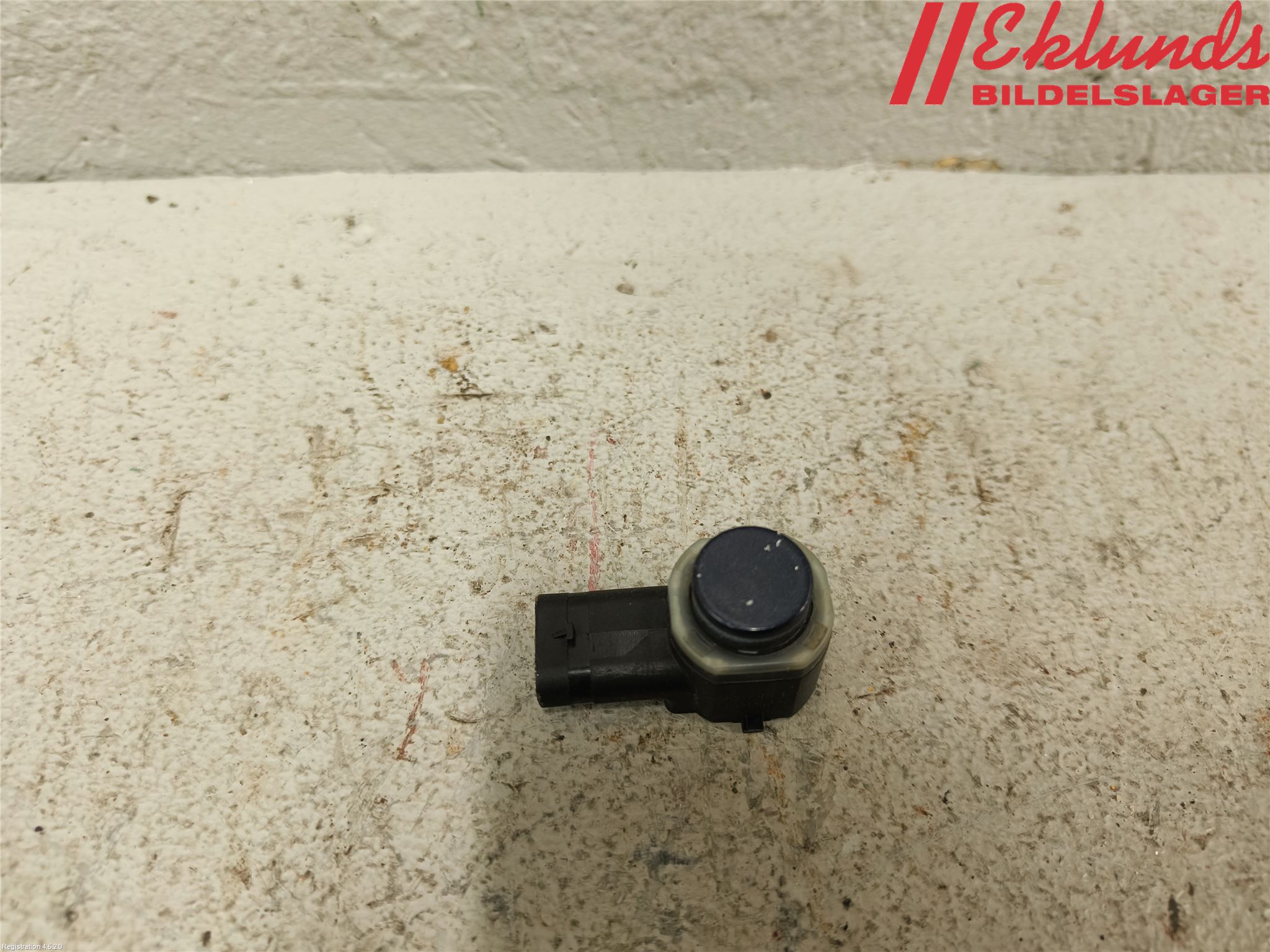 Volkswagen VW PASSAT 11-14 Parkeringshjälp Frontsensor