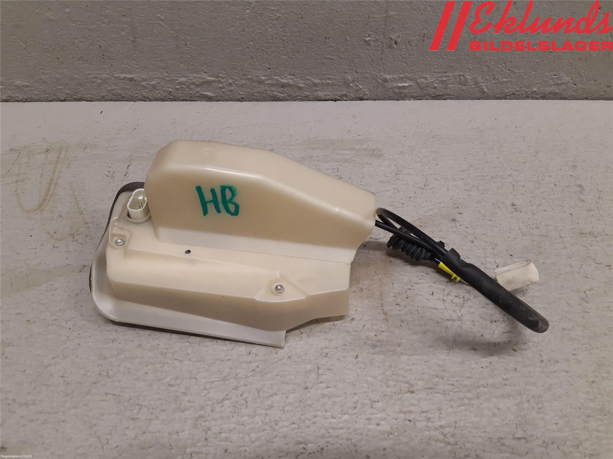 Tesla MODEL 3 17- Låskista-Dörrlås