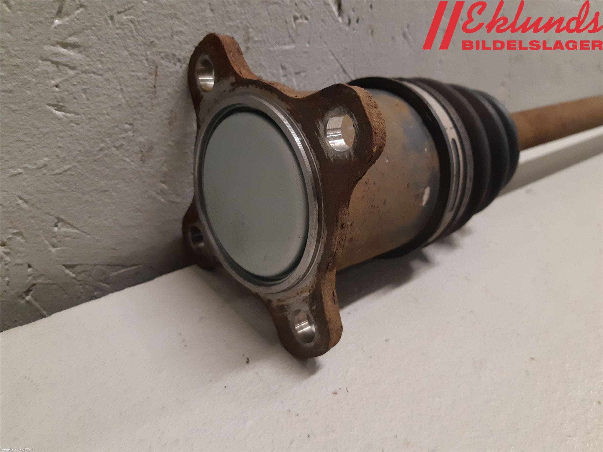 Toyota RAV4 13-18 Drivaxel Bak Höger