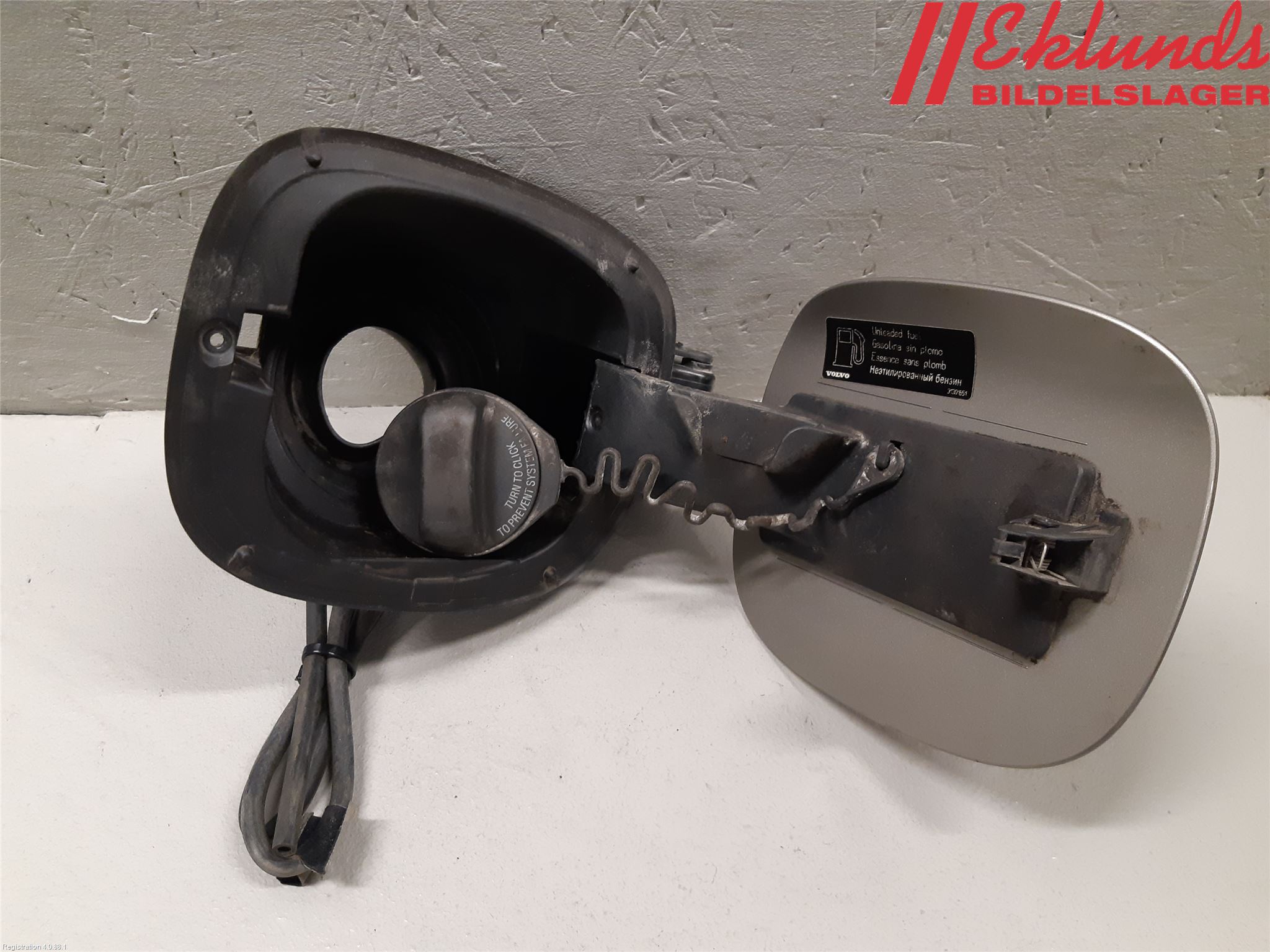 Volvo V60 11-13 Tanklucka