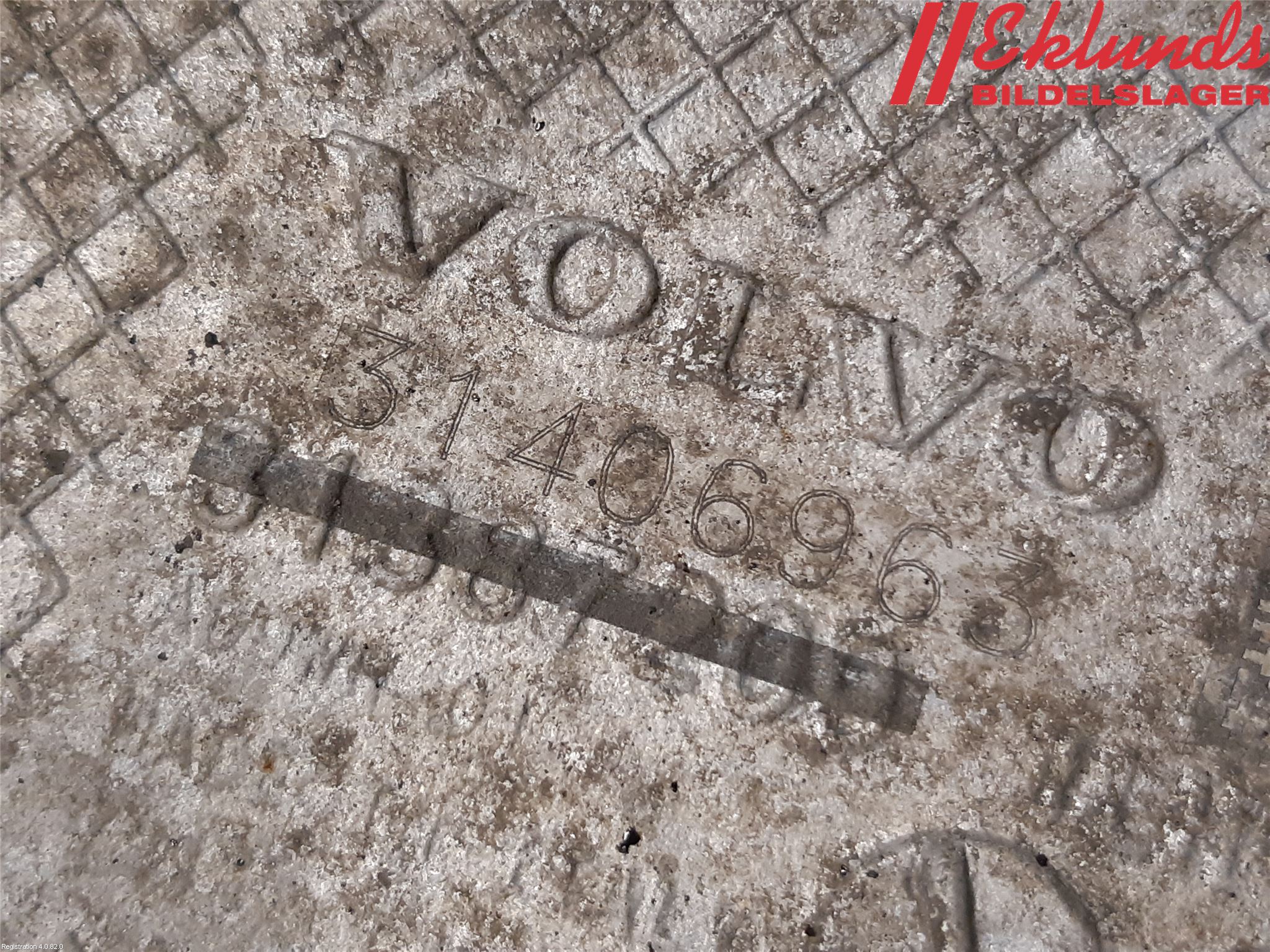 Volvo V90 17->> Bärarm Bak Vänster