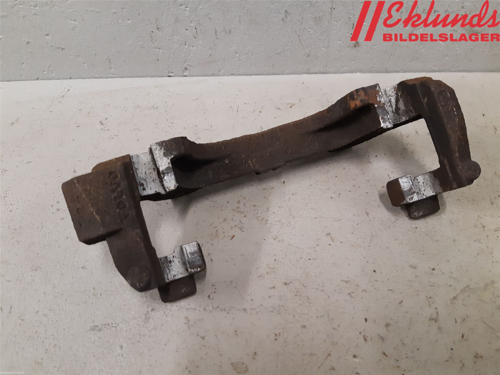 Volvo XC60 14-17 Bromsokshållare