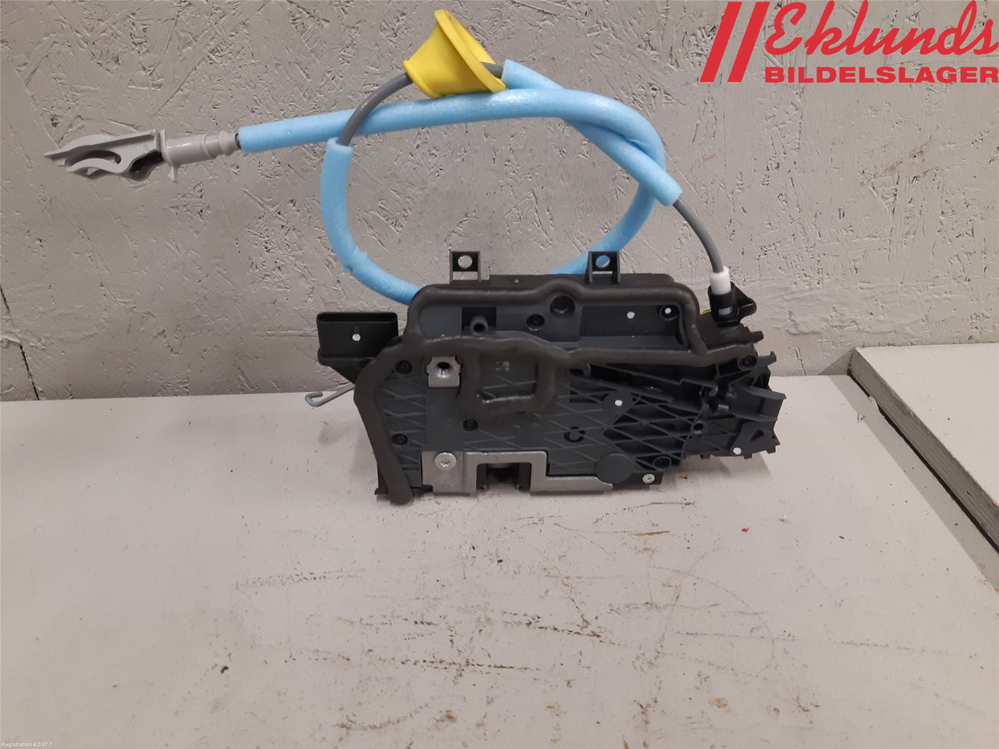 BMW iX I20 22- Låskista-Dörrlås